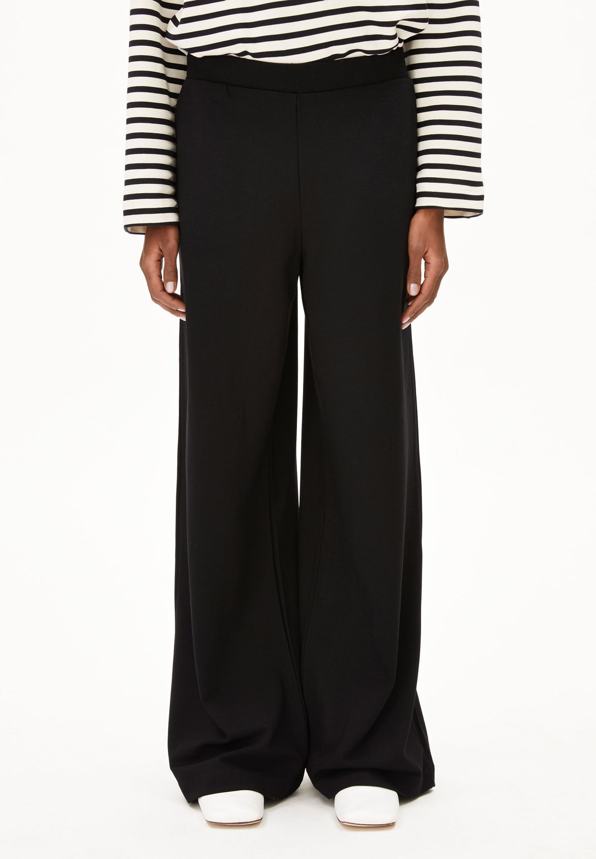 Himaari Jersey Pant (Black)
