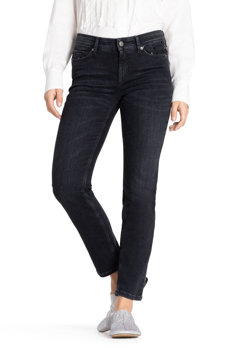 Piper cropped (Modern Dark)