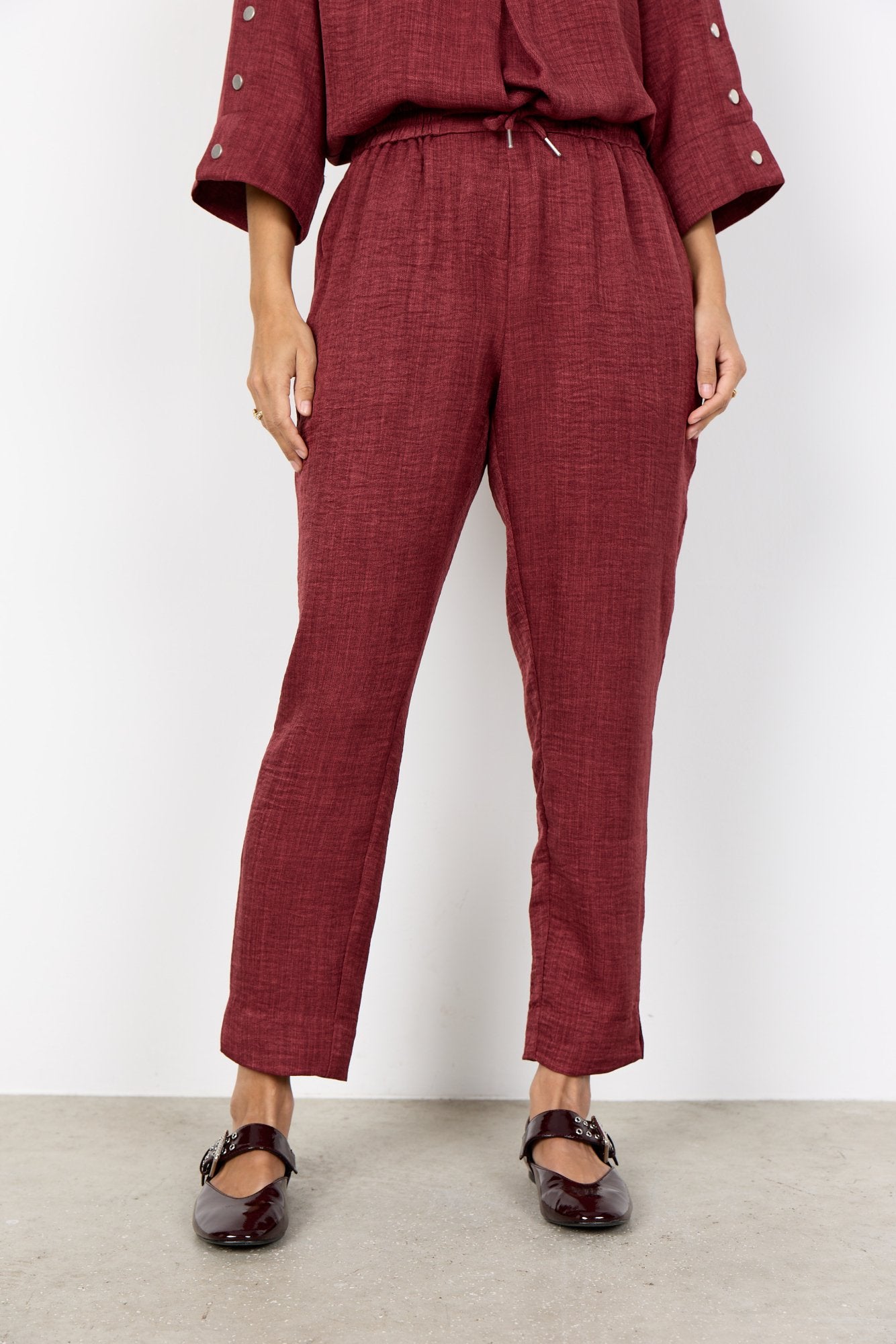 Sc-charissa 2-b (Oxblood Re)