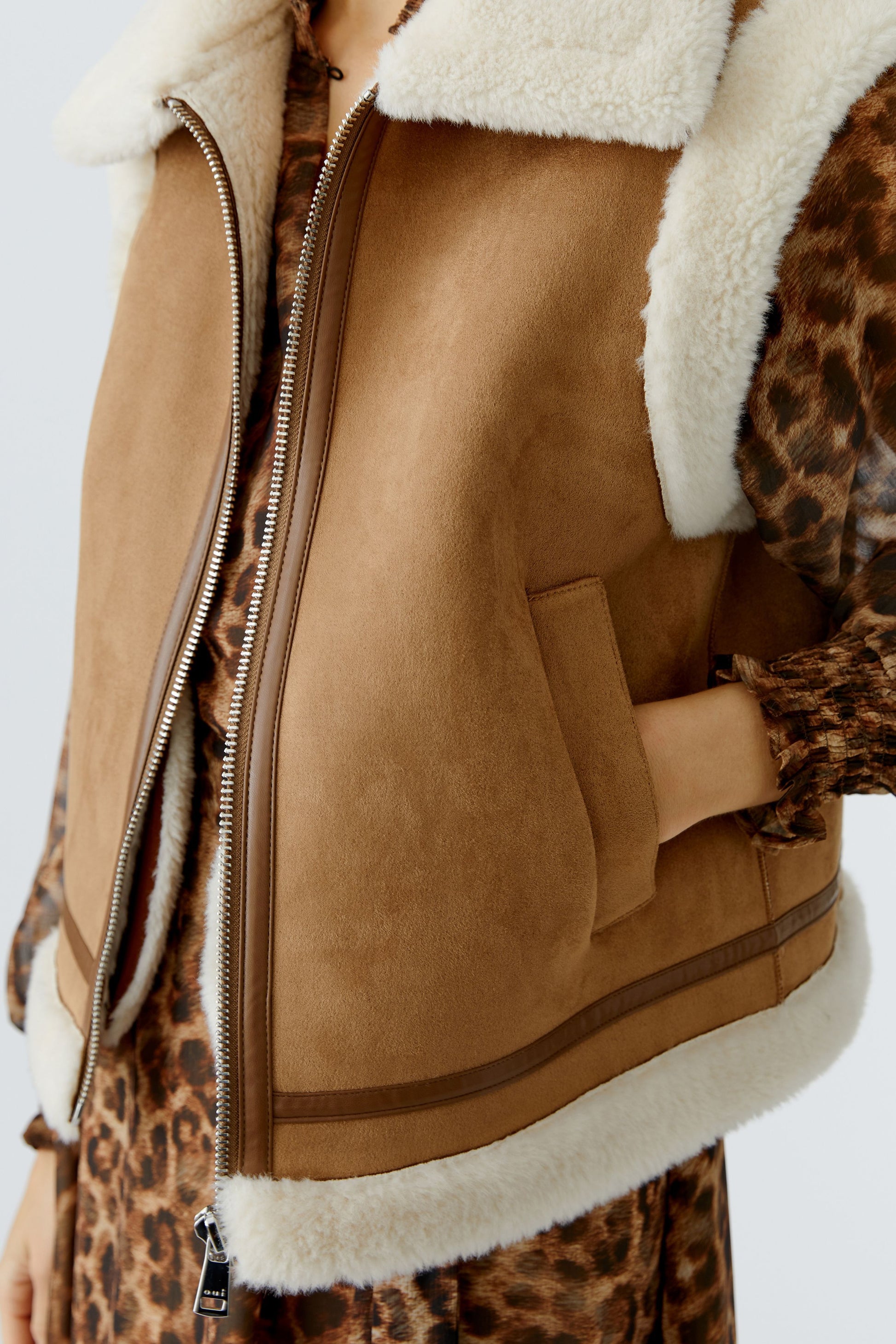 Weste (Dk Camel White)