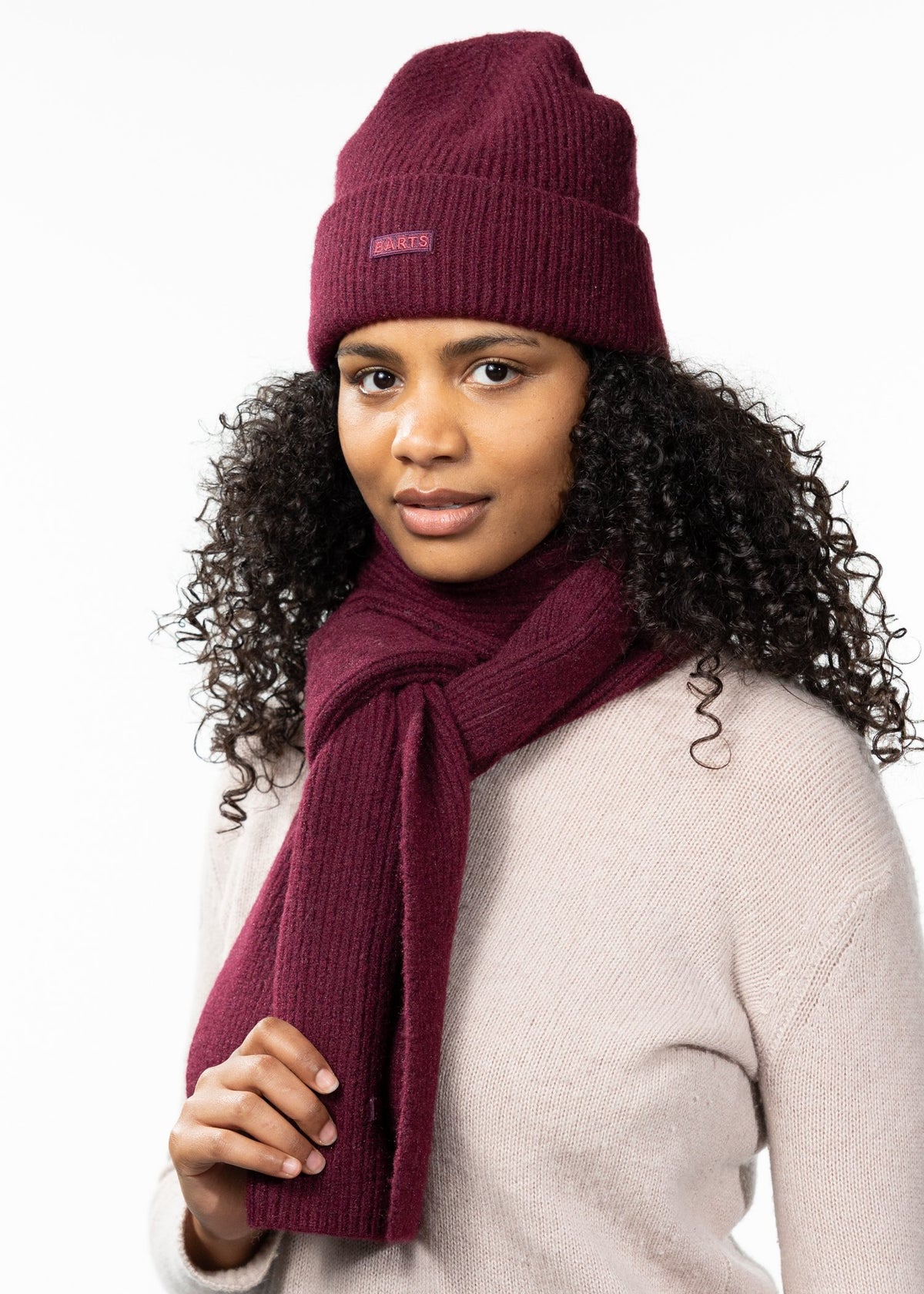 Ardelve Scarf (Red Aubergine)