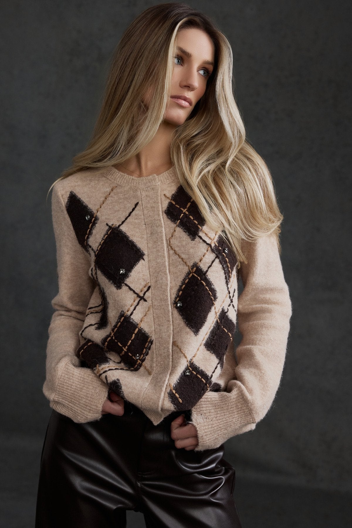 Strickjacke mit Rautenmuster (Cappuccino Melan)
