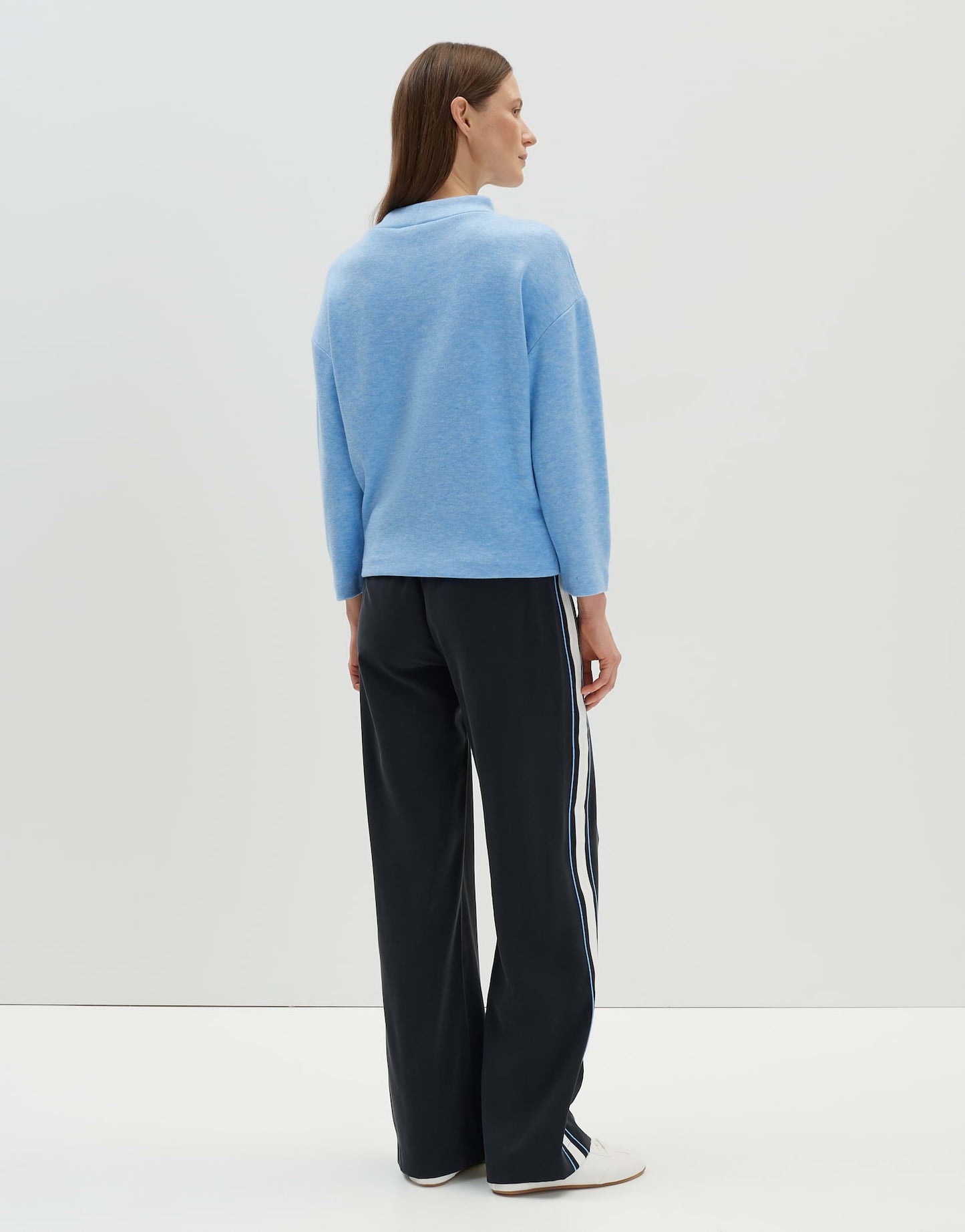 Upollina (Azure Blue)