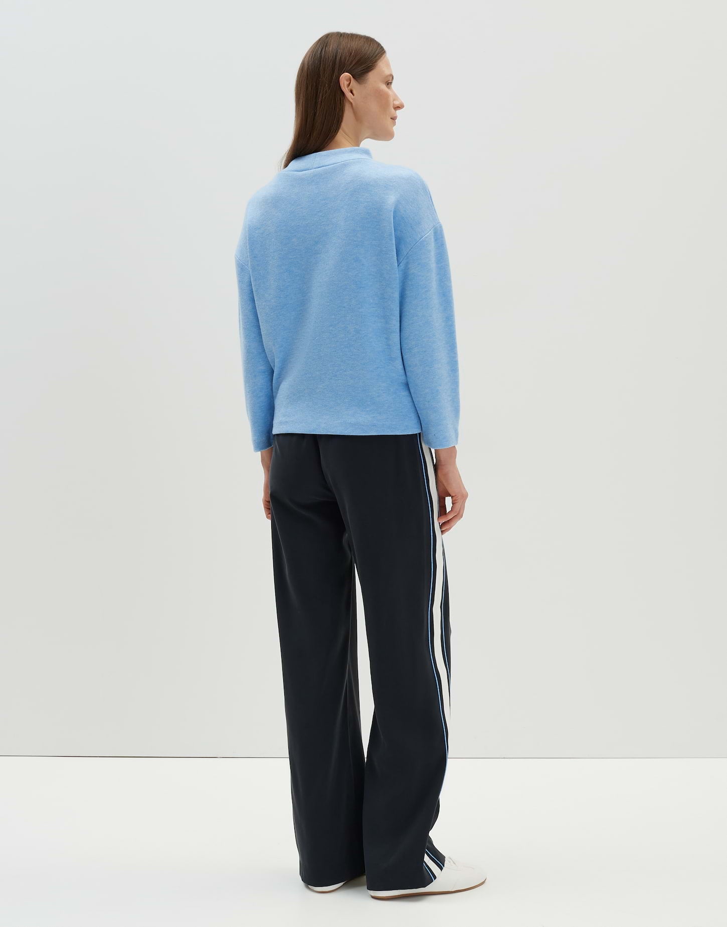Upollina (Azure Blue)