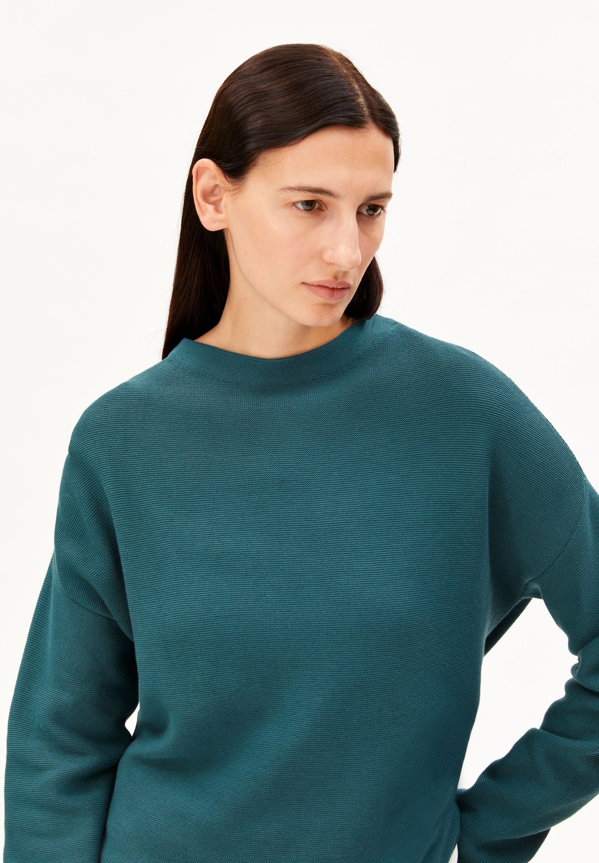 Merinaa Links Links Sweater (Petrol Velvet)