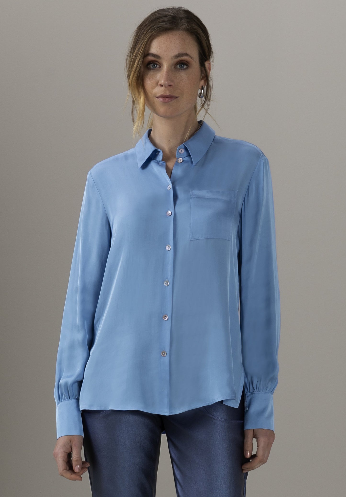 Anina (Iceblue)