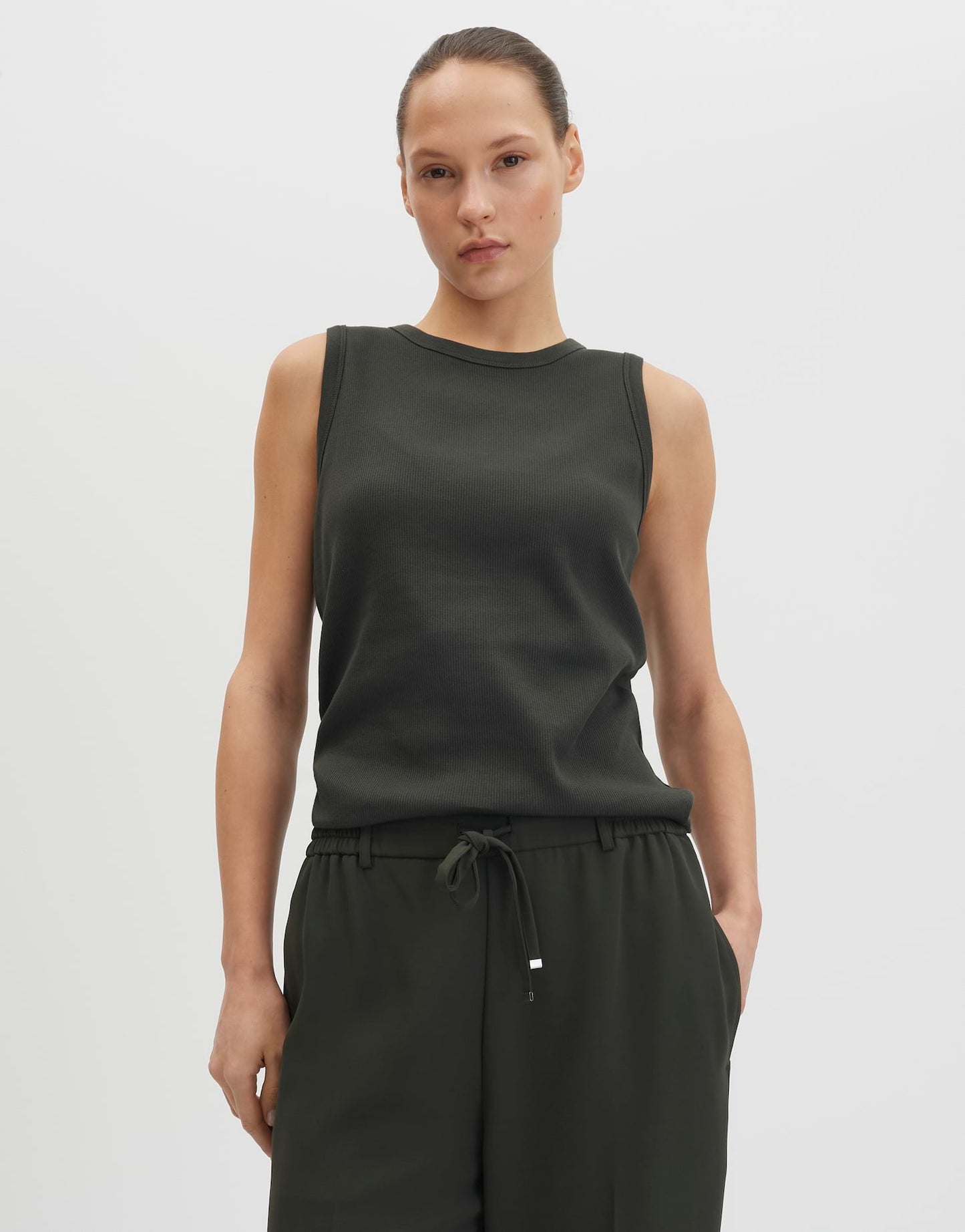 Kleanne (Midnight Olive)