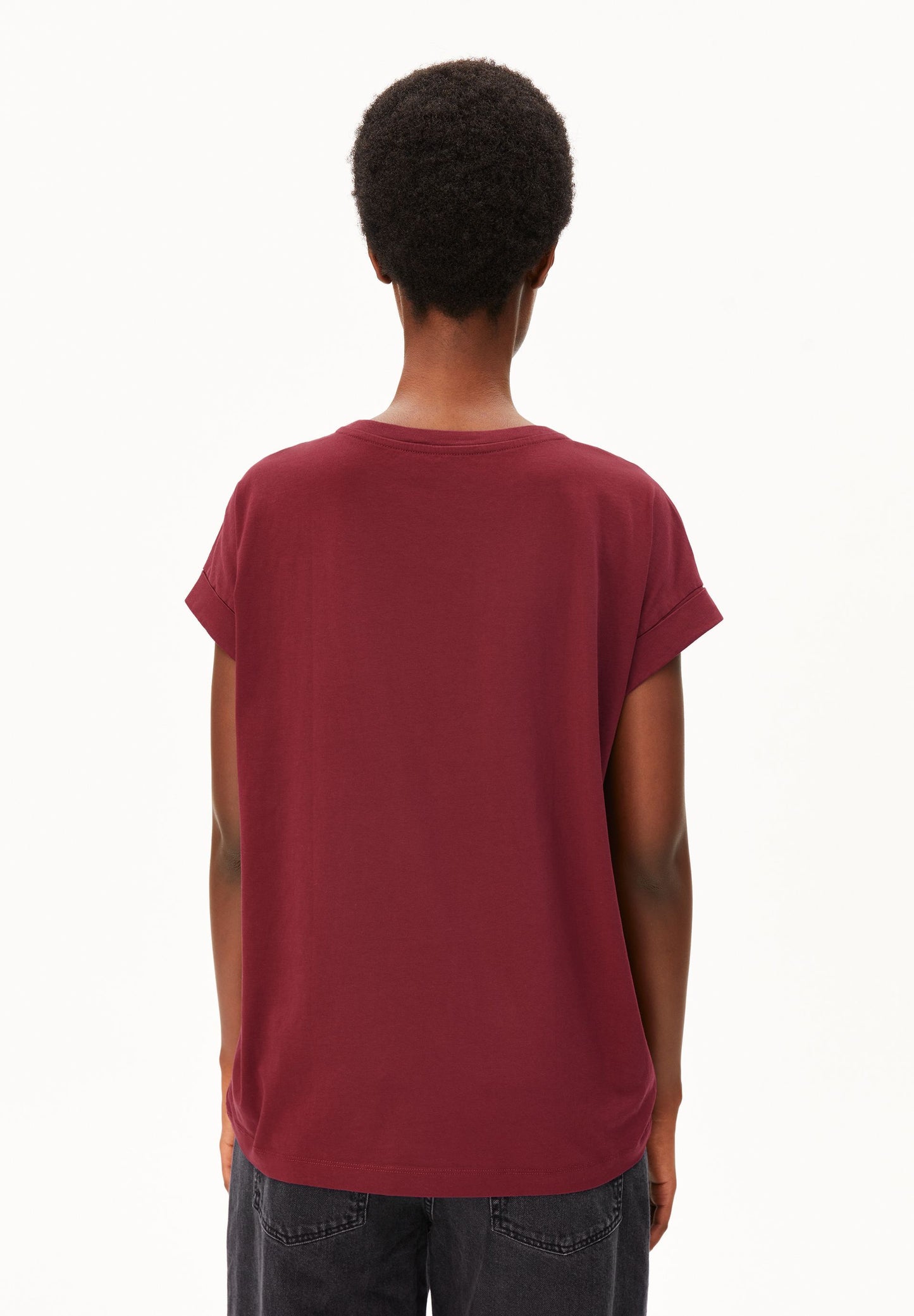 Idaara T-shirt (Velvet Red)