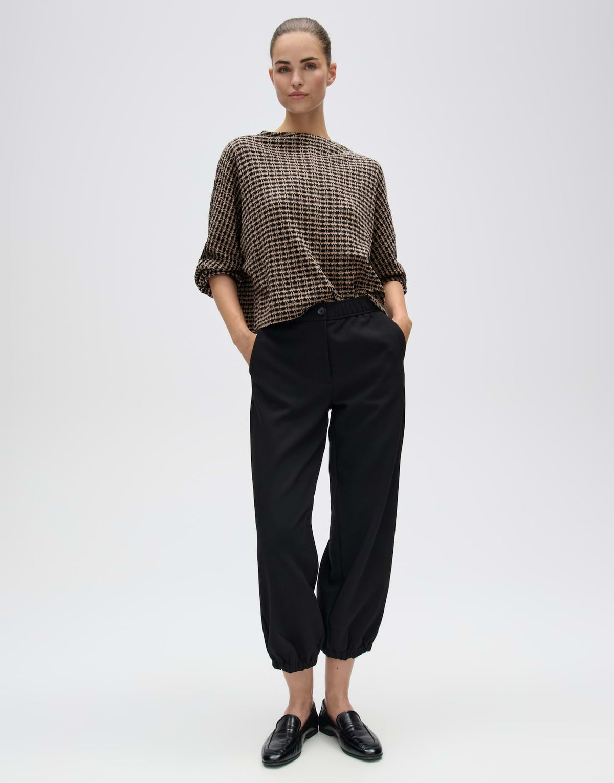 Gumunu (Black)