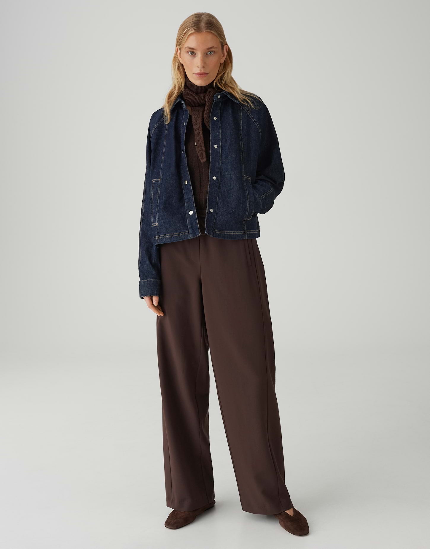 Jovena (Dark Bold Blue)
