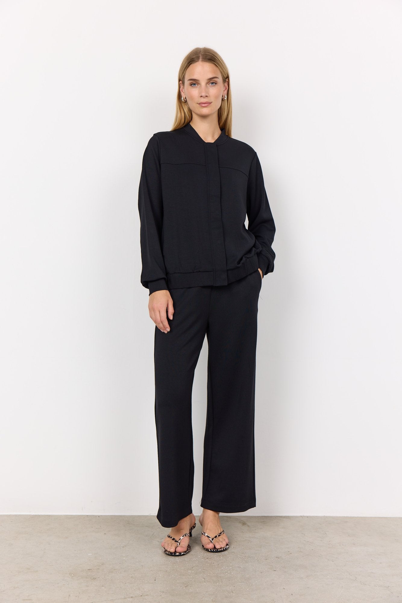 Sc-banu 225 (Black)