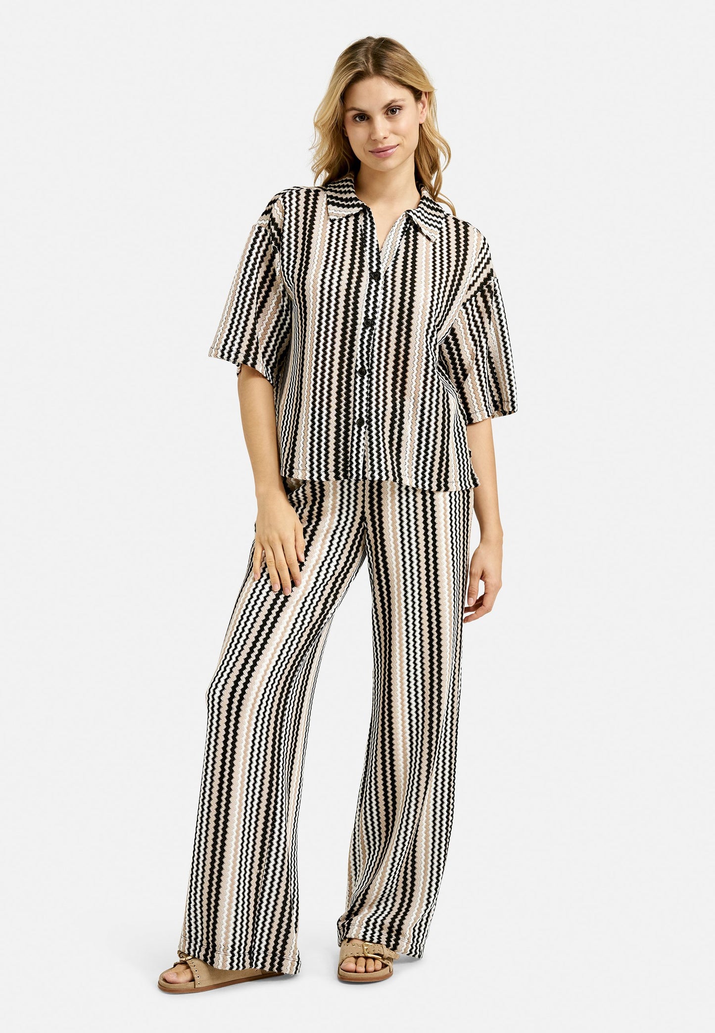 Crochet Jersey Shirt Striped (Camel Print)