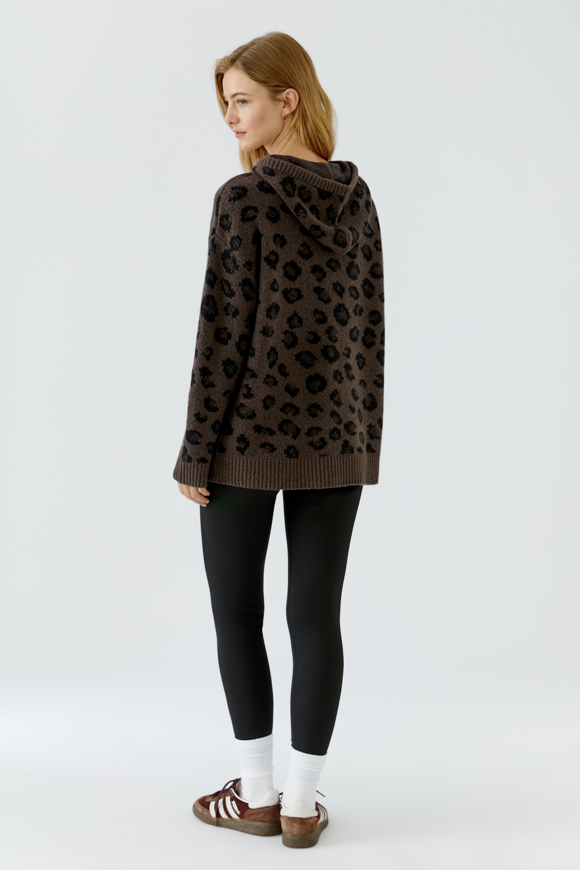 Pullover (Dk Brown Grey)