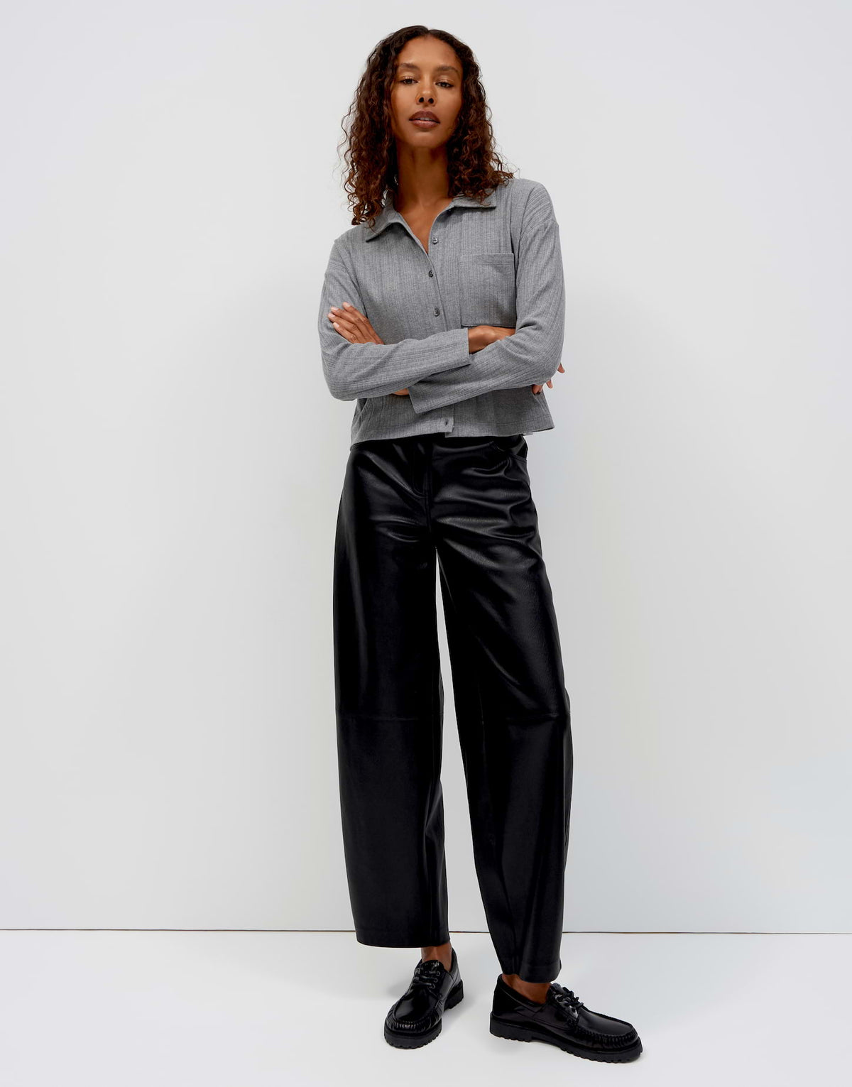 Sawoni (Quiet Grey)