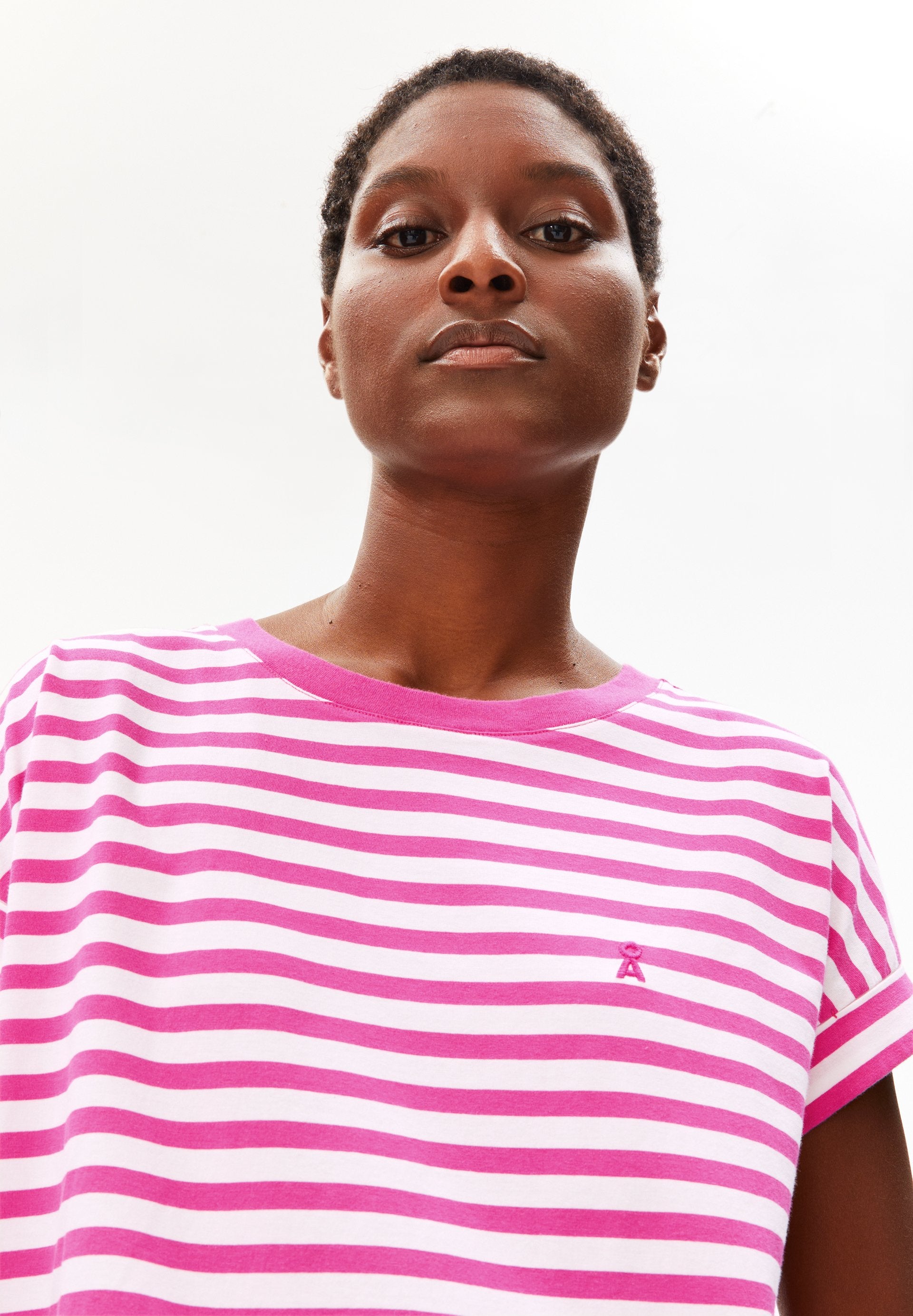 Idaara Stripe T-shirt (White-very Berr)
