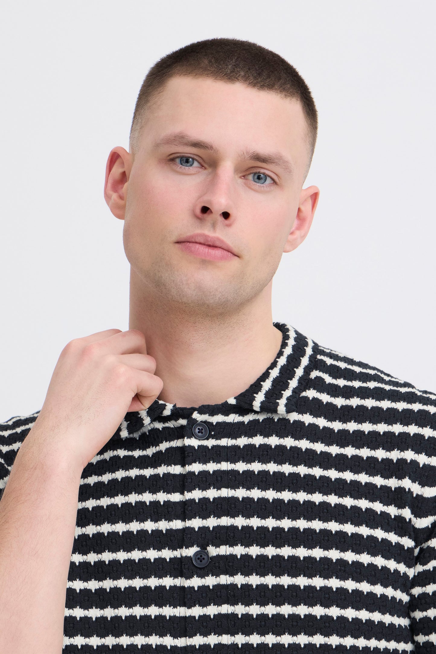 Bhdial Knit Shirt (Salute)