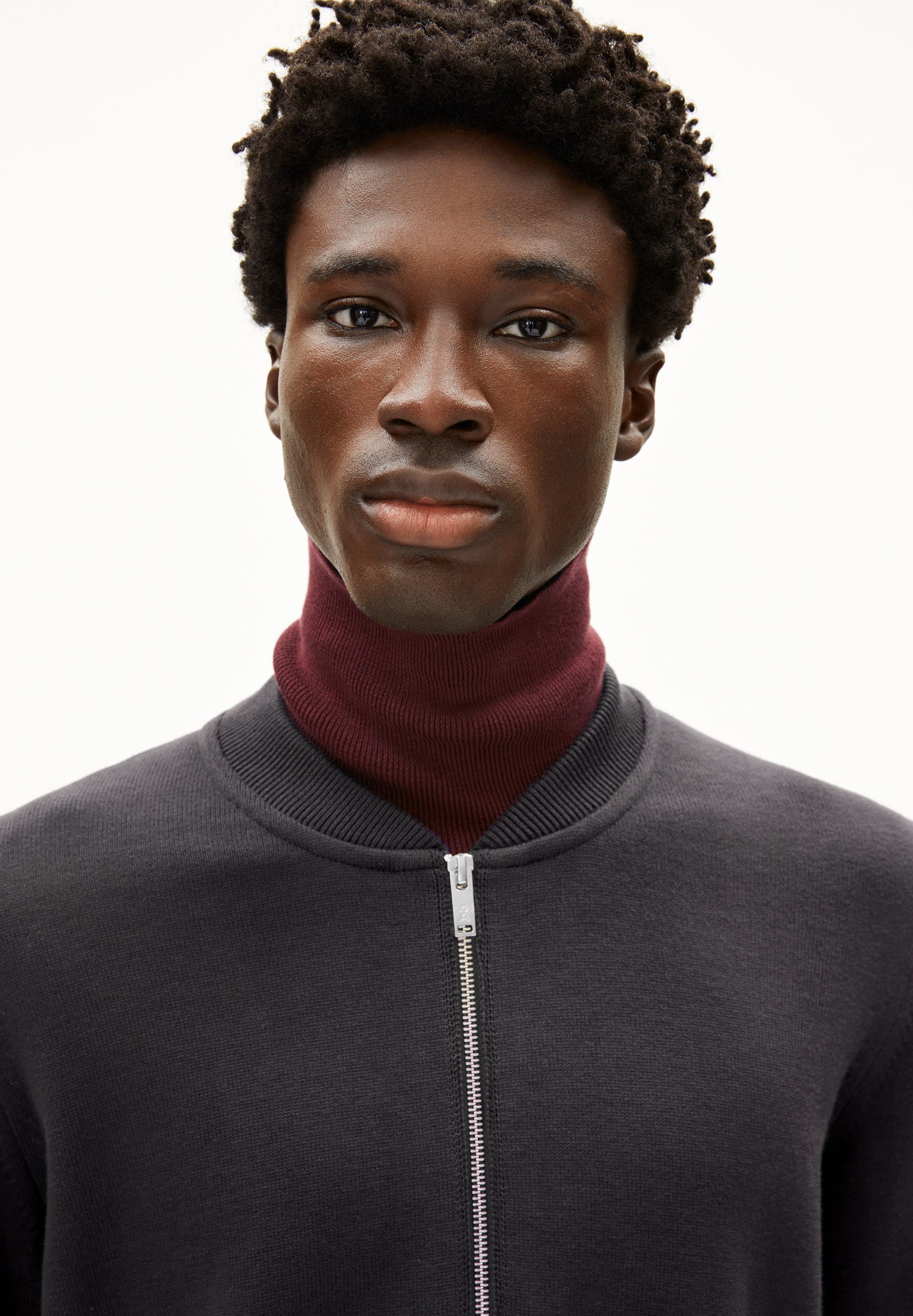 Agaamon Knit Jacket (Dark Steel)