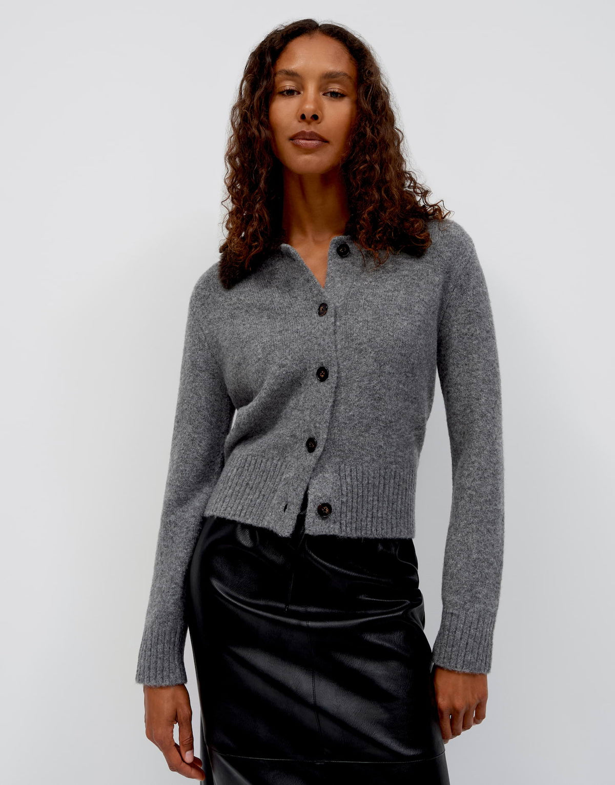 Dofur (Quiet Grey)