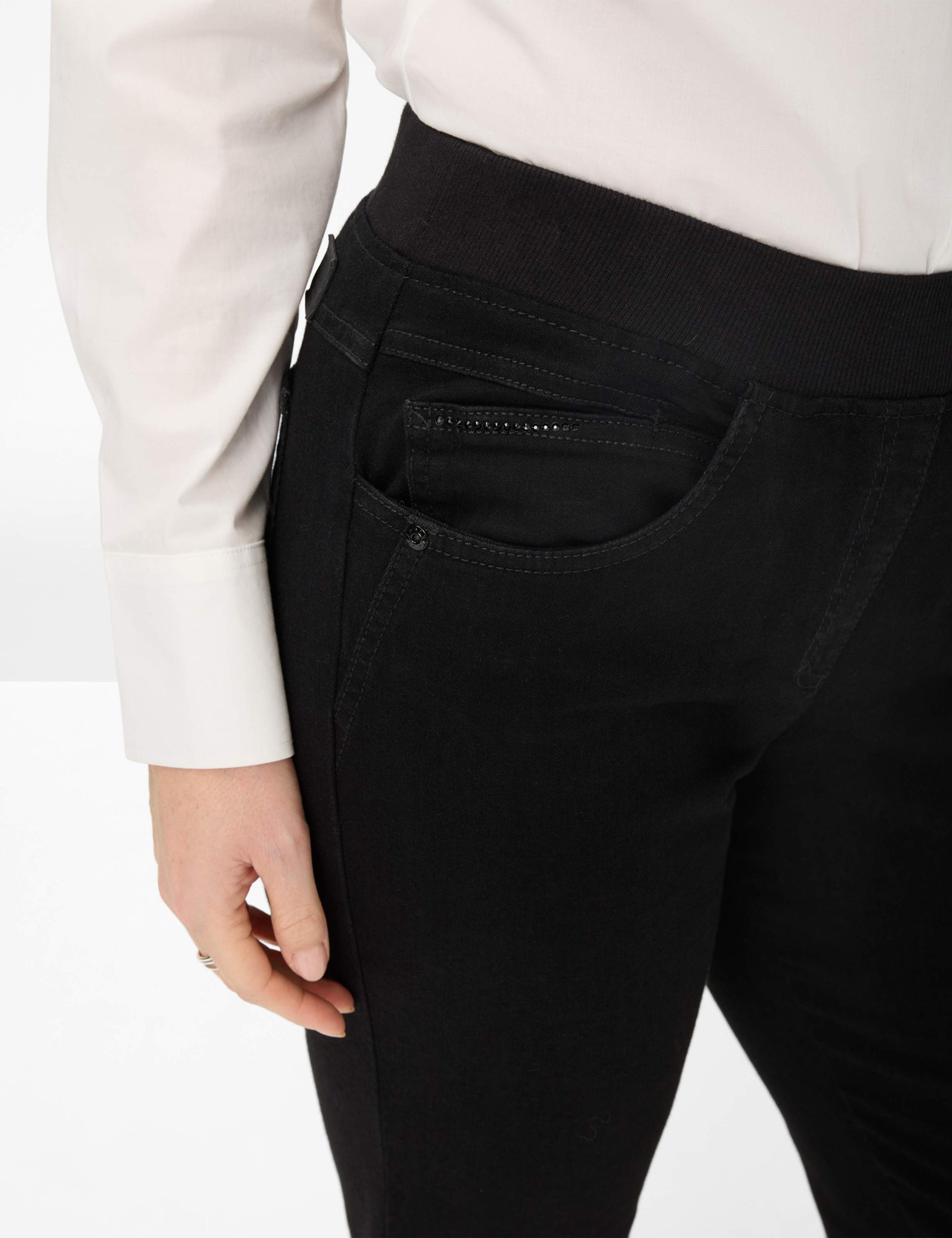 Style Pamina (Black)