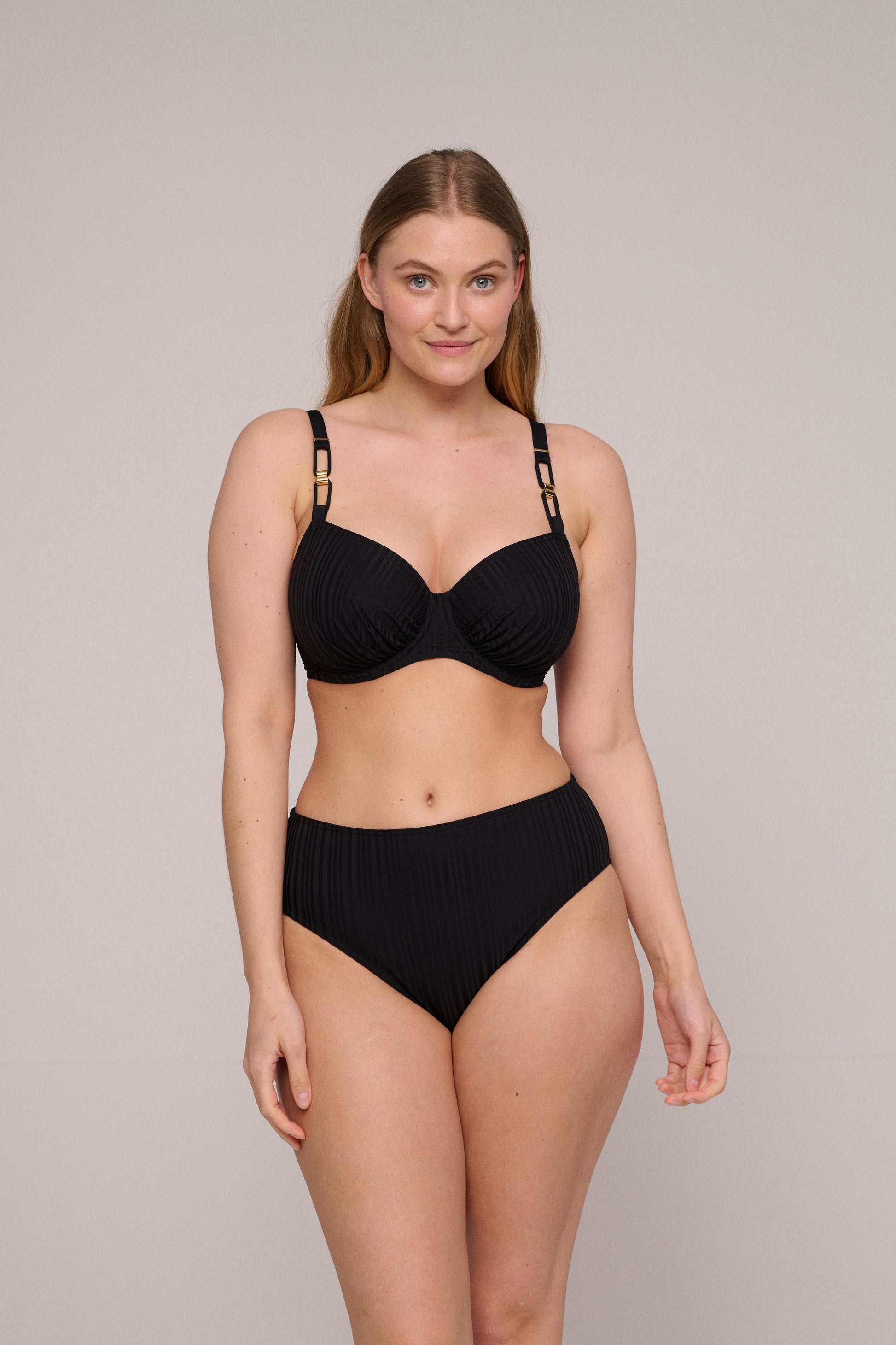 KIRUNA schwarz Bikini Taillenslip (Zwa)