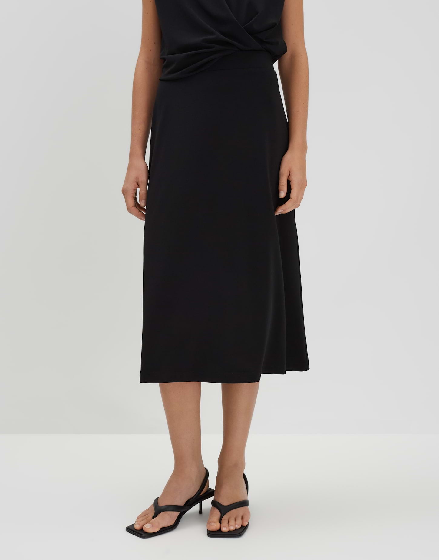 Ocela (Black)