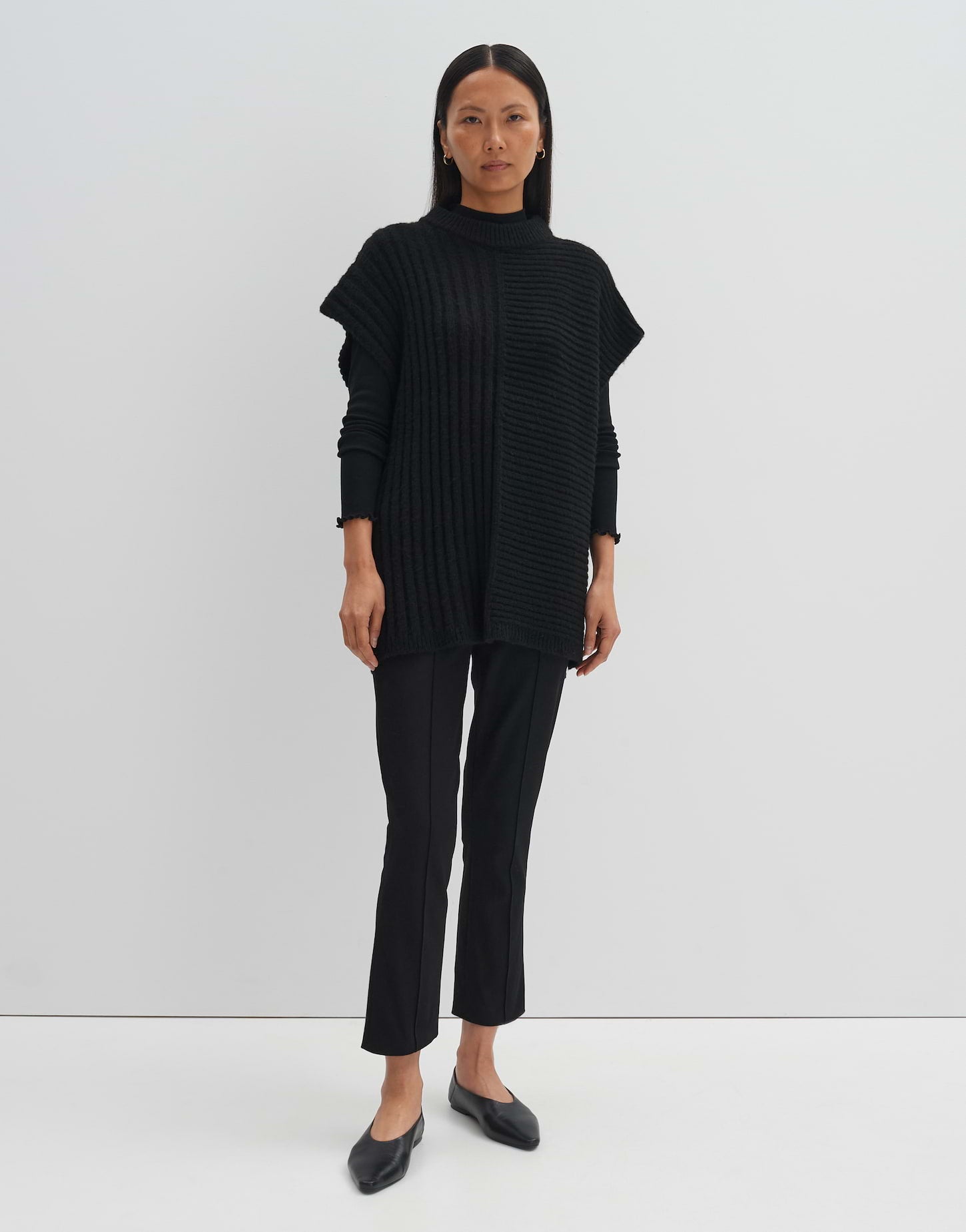 Belony cape (Black)