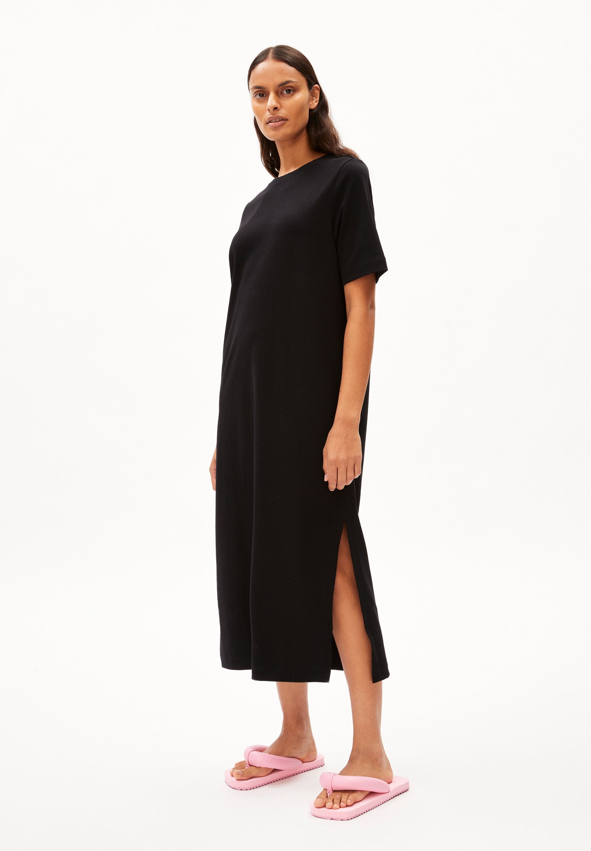Xelinaa (Black)