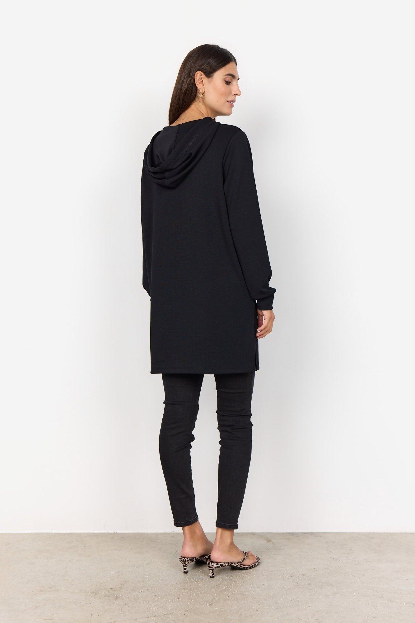 Sc-banu 209 (Black)