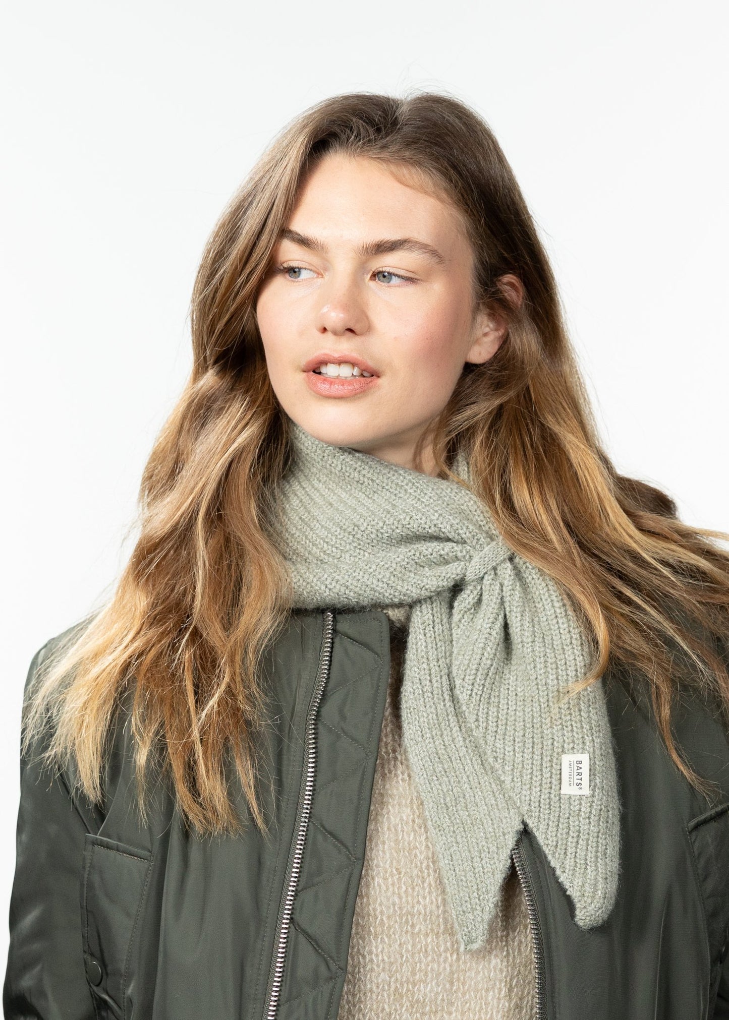 Neolana Scarf (Silver Stone)