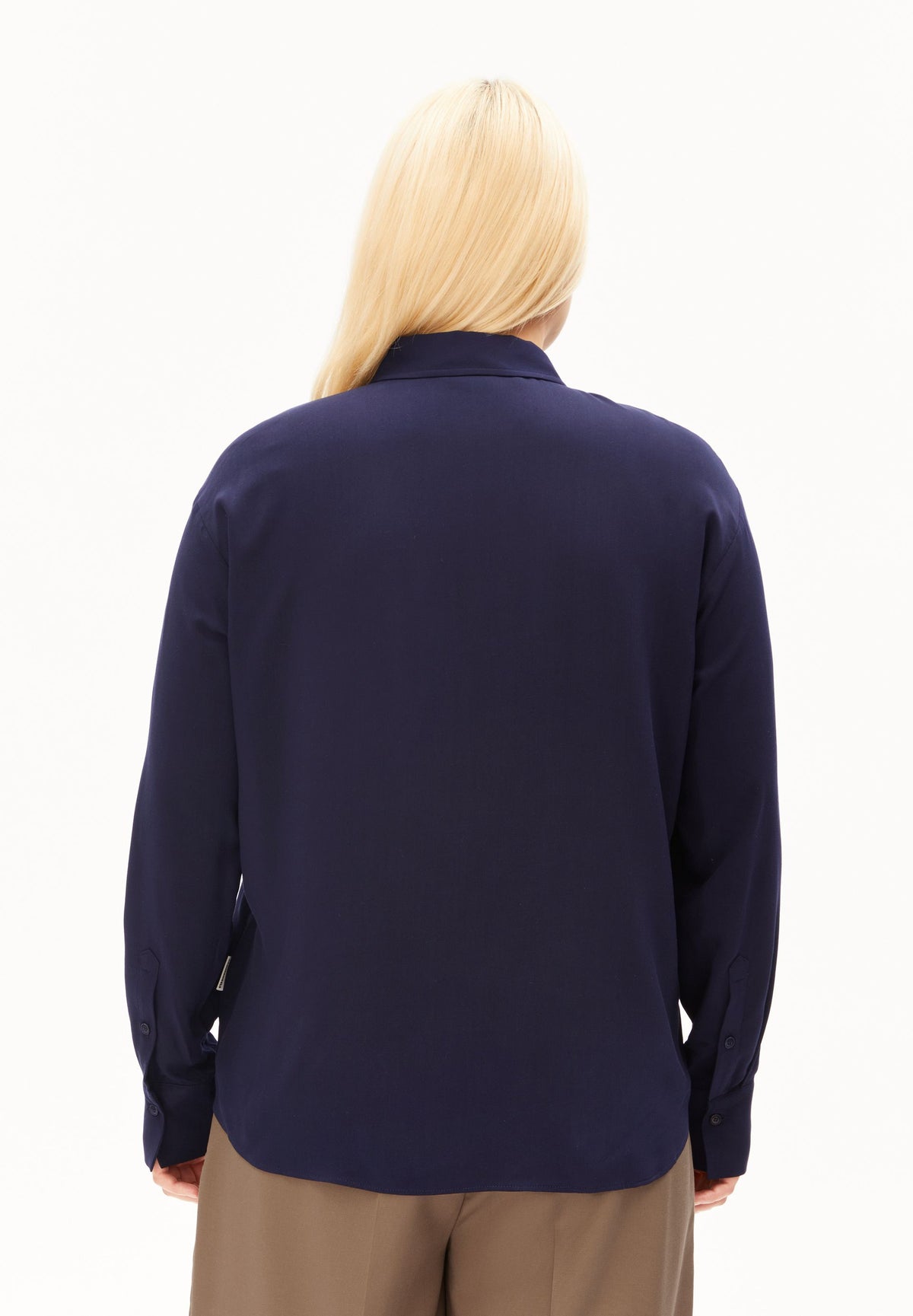 Larisaana Longsleeve Blouse (Tinted Navy)