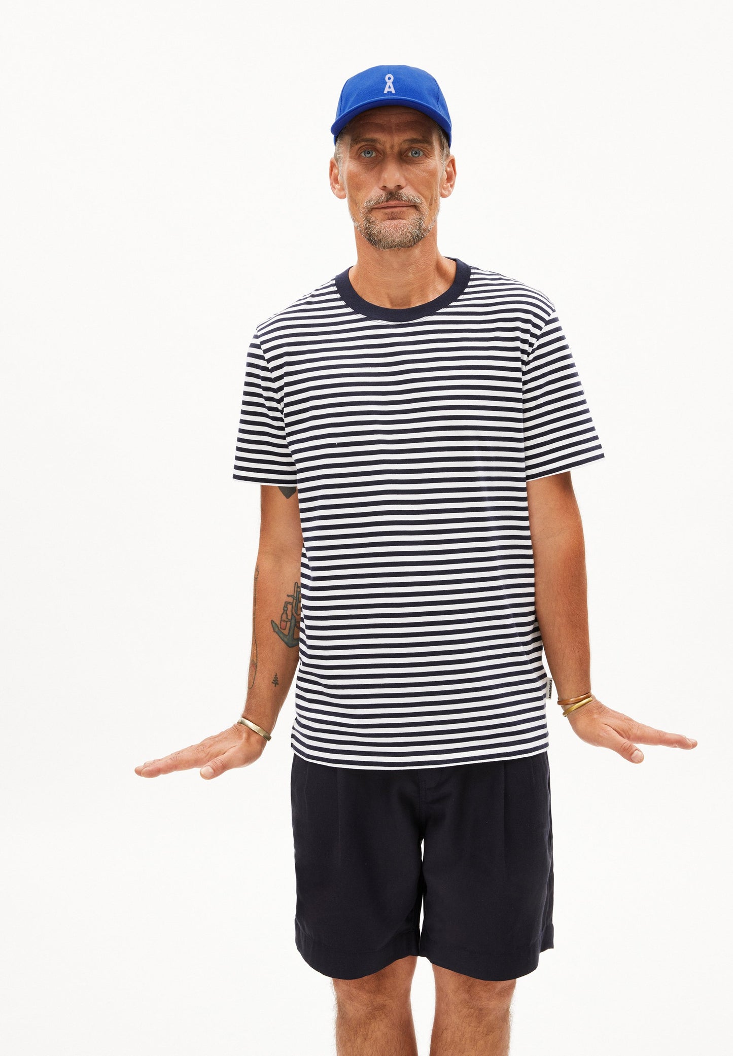 Maarkos Stripes (Night Sky-white)