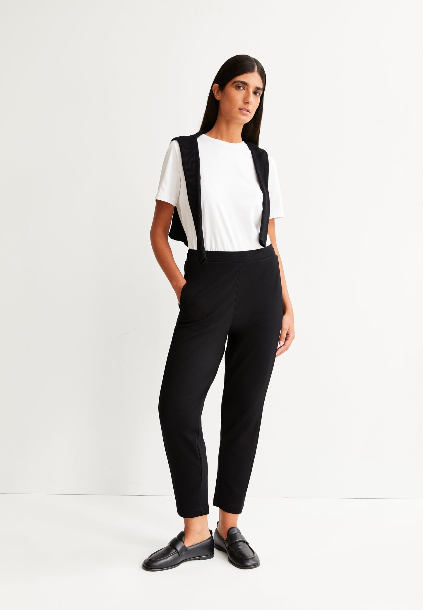 Magdaalena (Black)