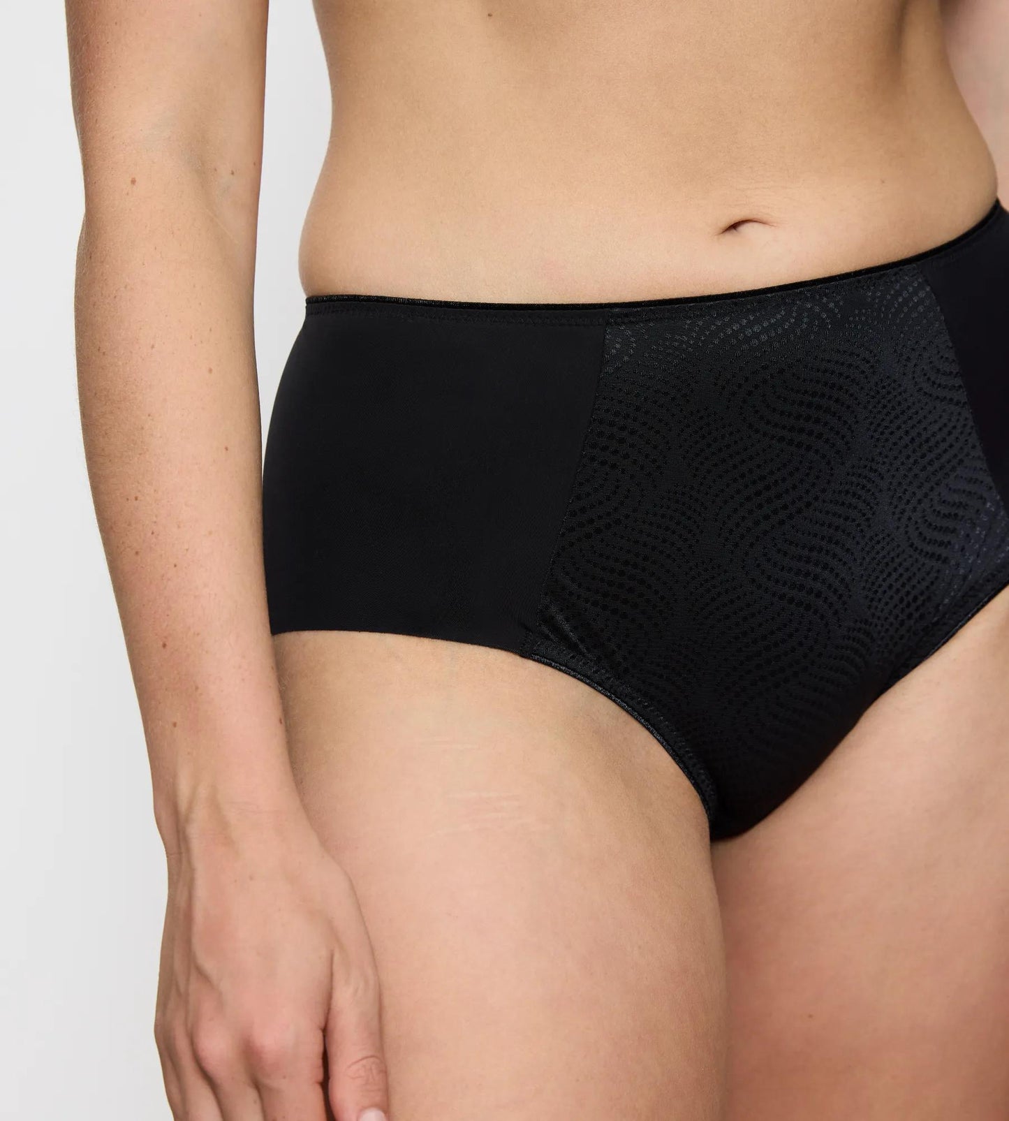 Essential Minimizer Hipster X (Black)