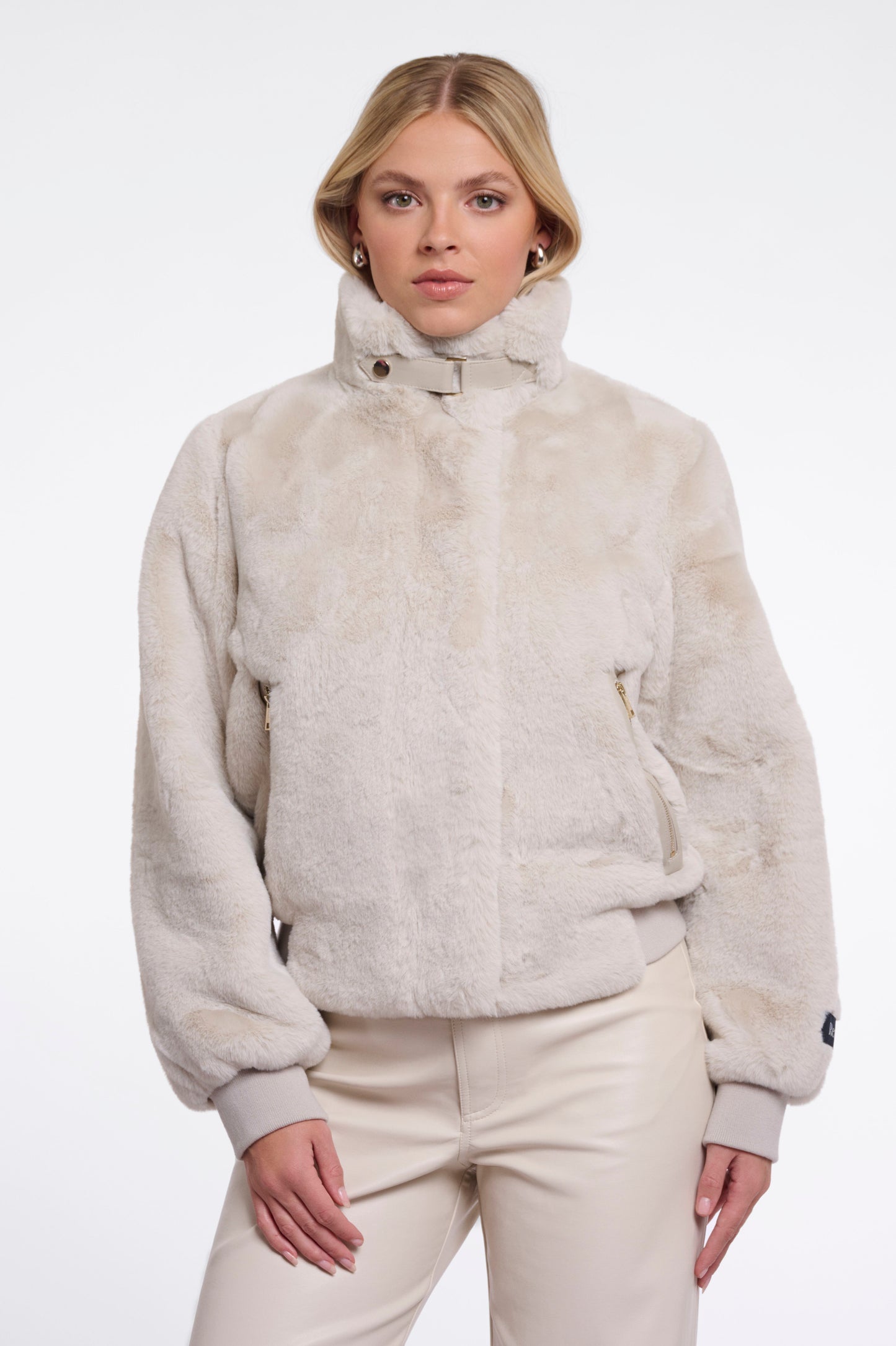 Ambra.7002611 (Birch)