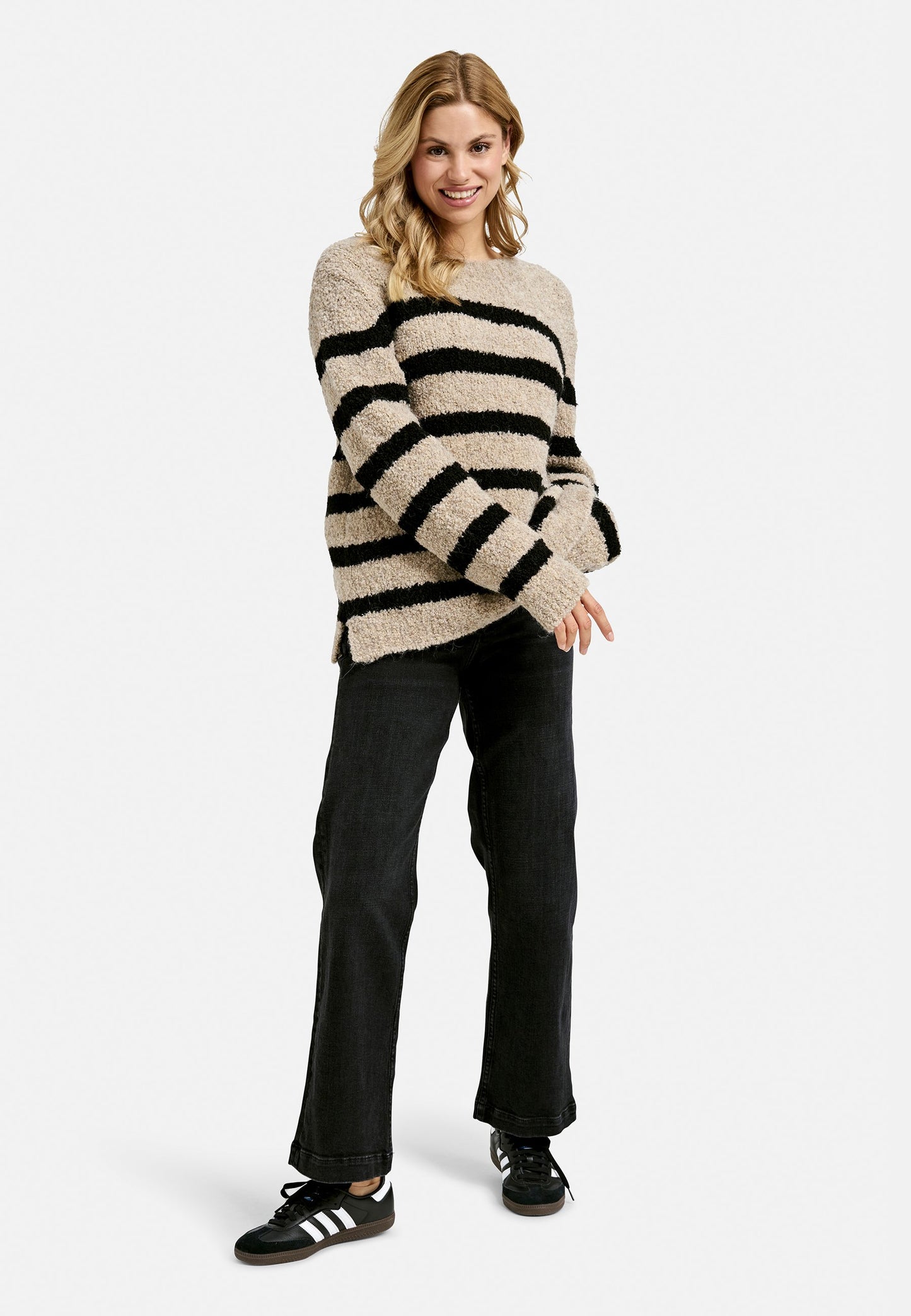 Stripe round neck Knit (Cappuccino Prin)