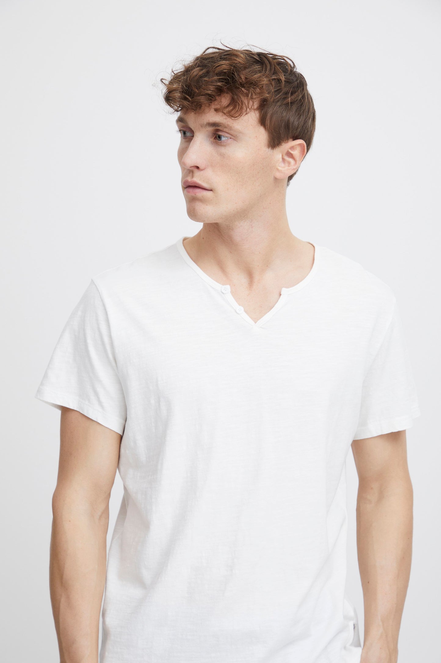 BHAshton split neck tee (Snow White)