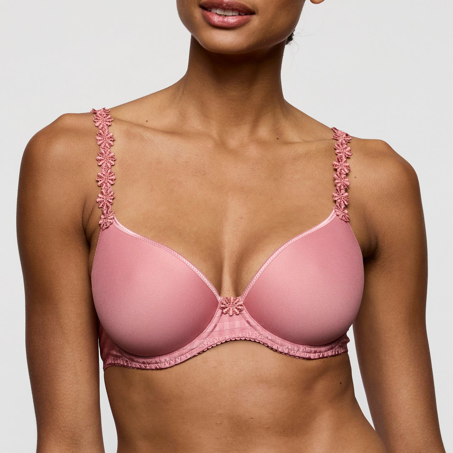 AVERO Ballet Pink Vollschalen-BH Spacer (Btp)