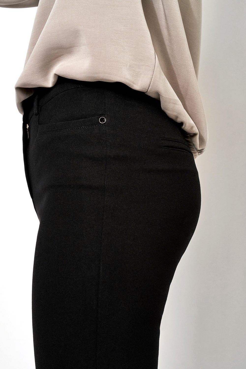 Jolie Turn Up (Black)