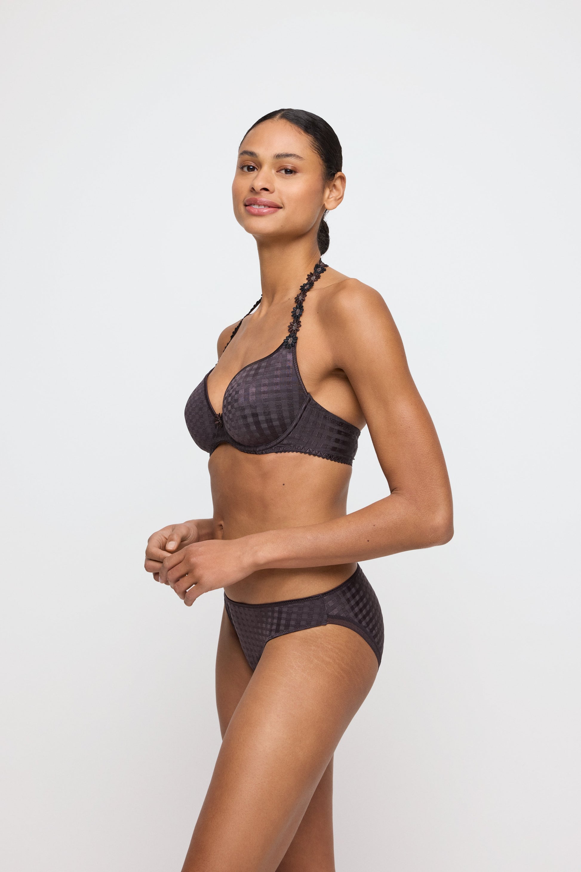 AVERO sweet chocolate Unterlegter BH Herzform (Swc)