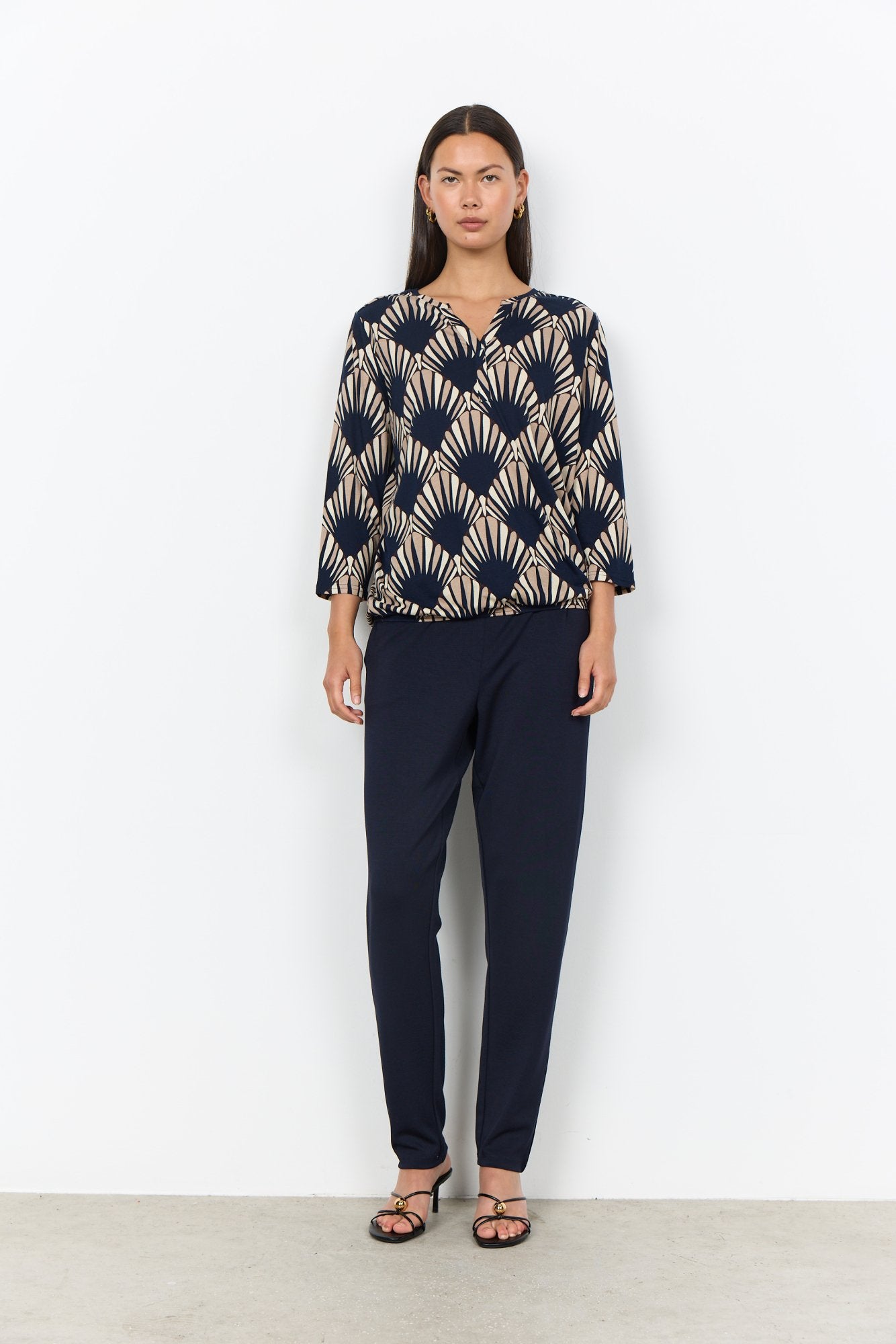 Sc-felicity Aop 555 (6910c 6910c Navy Com)
