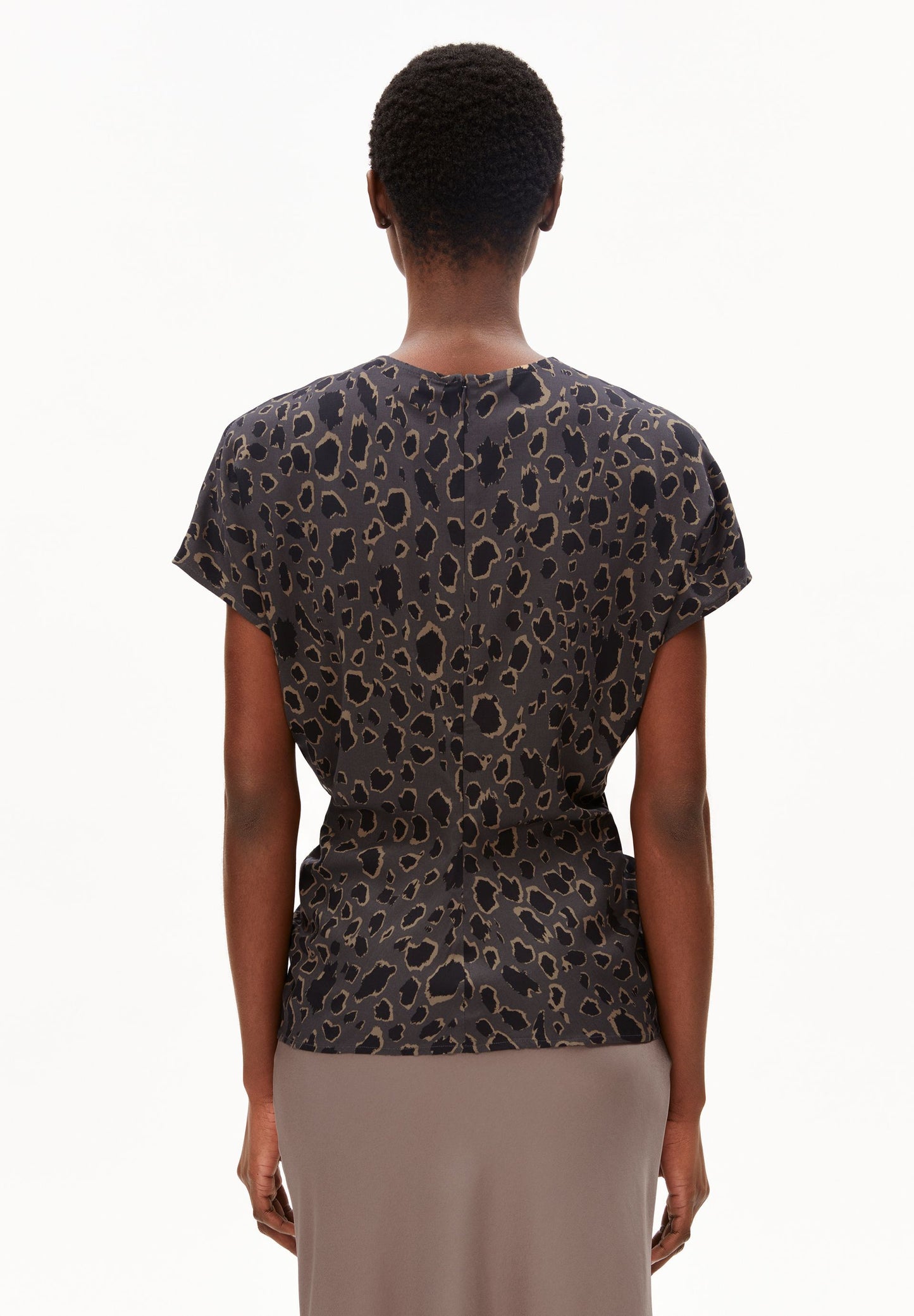 Leo Bat Wing Blouse (Dark Steel-blac)