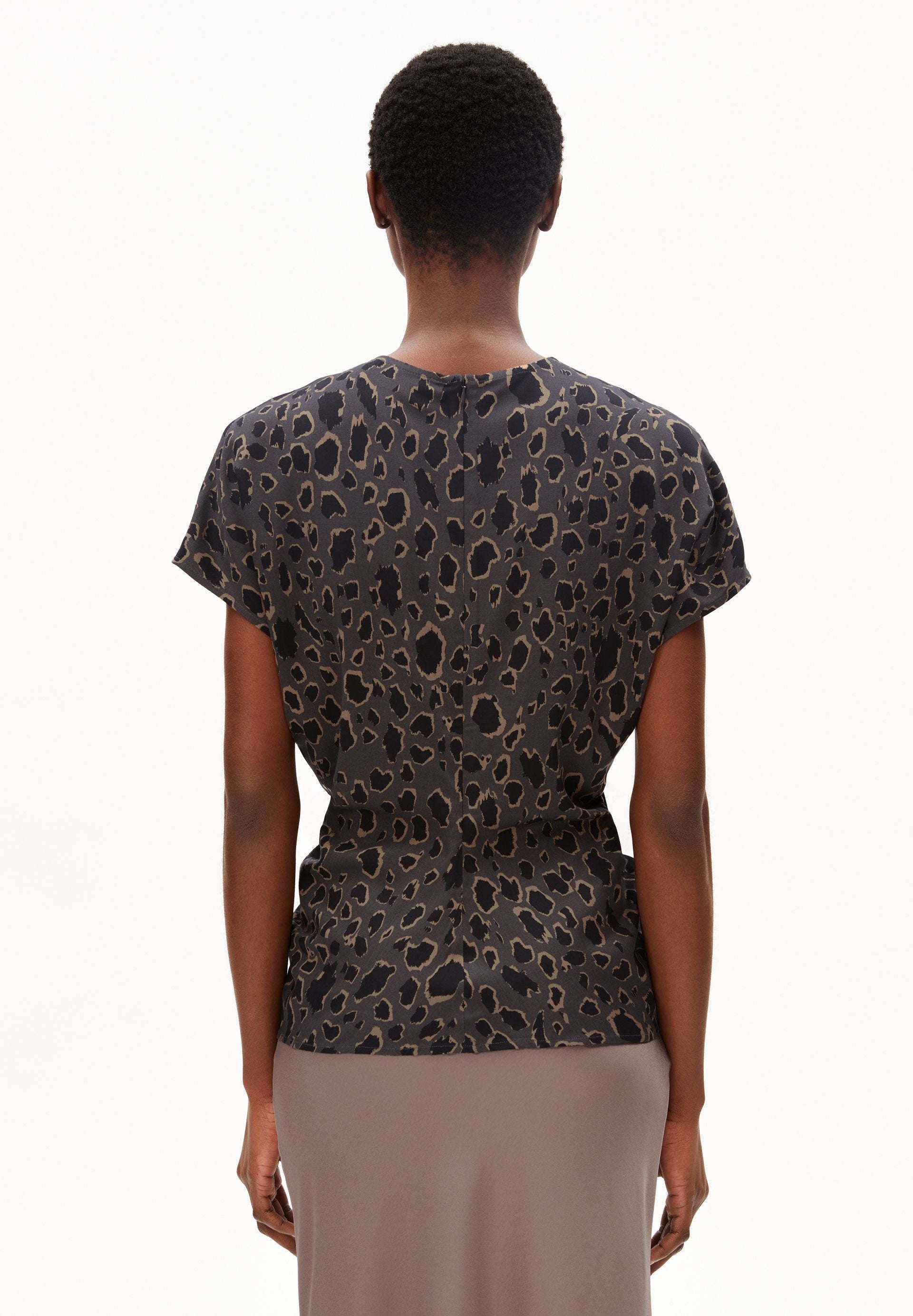 Leo Bat Wing Blouse (Dark Steel-blac)