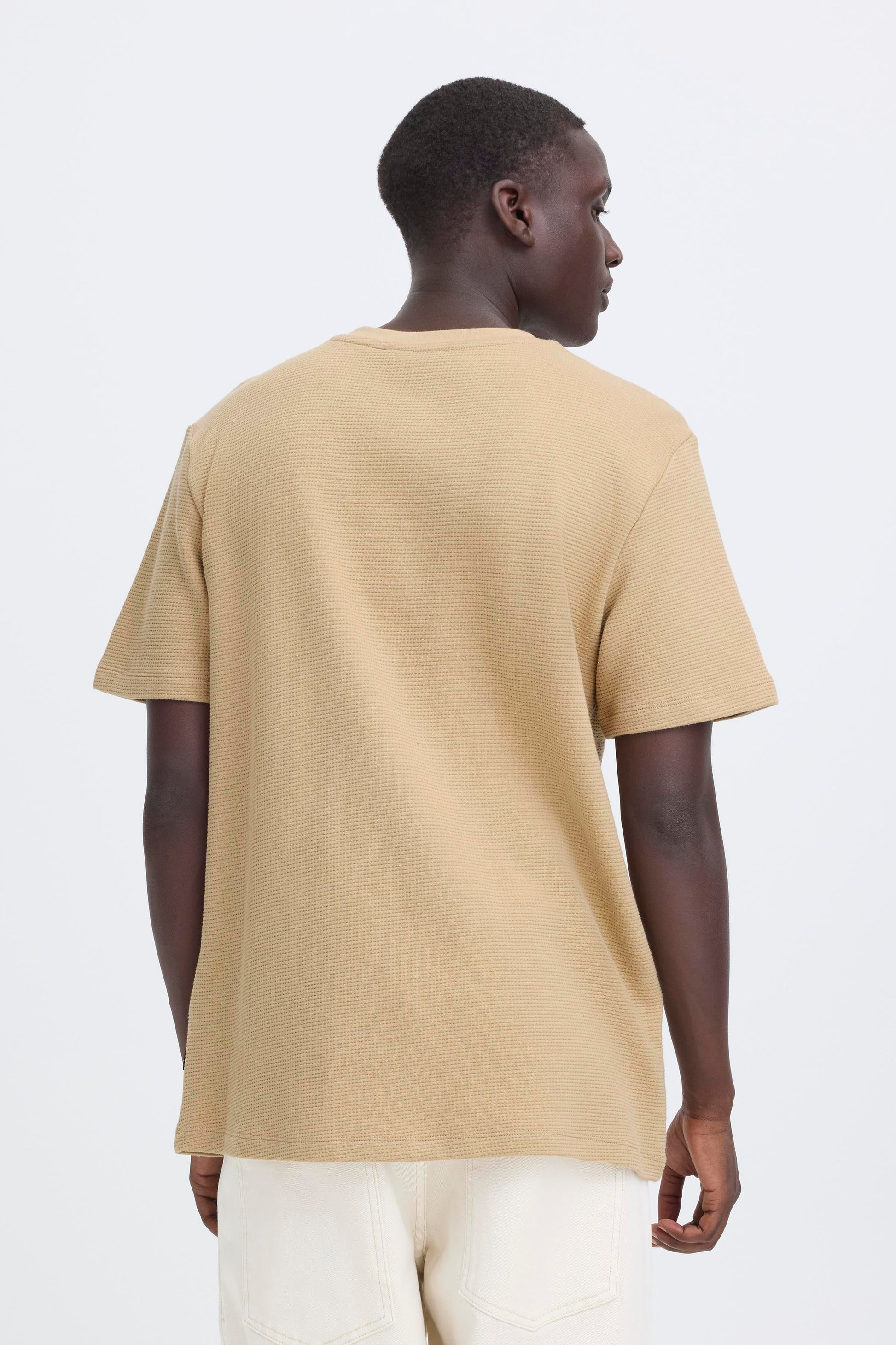 Bhfillip Tee (Cornstalk)