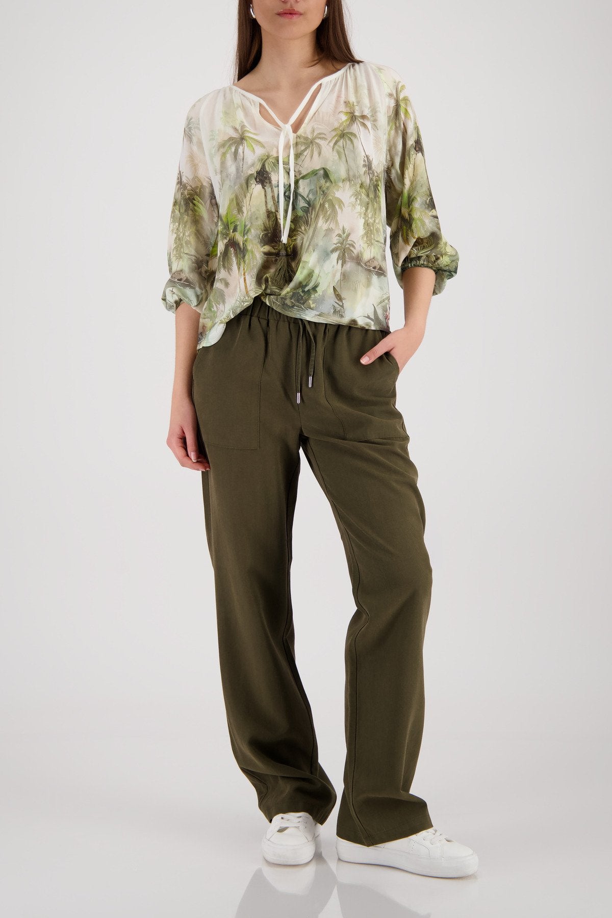Bluse (Olive Gemustert)