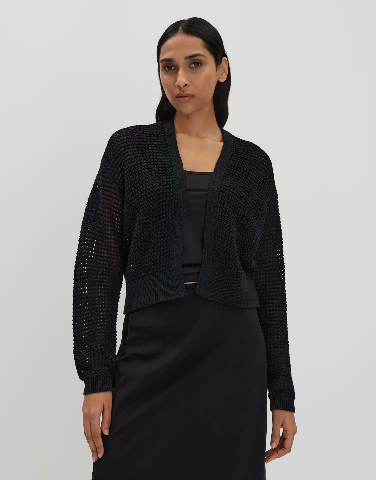 Tomina (Black)
