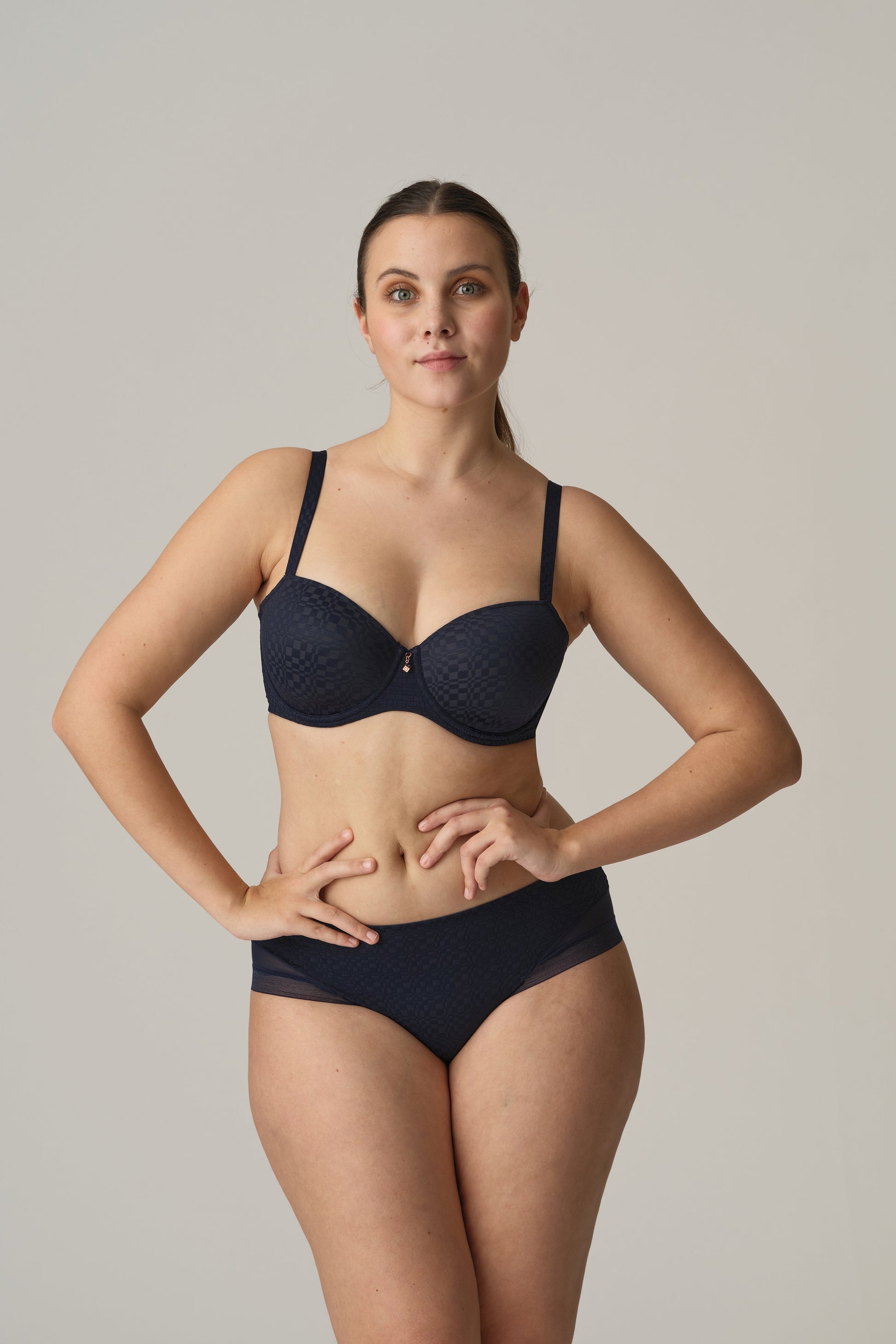 YELAPA Majestic Blue Hotpants (Maj)