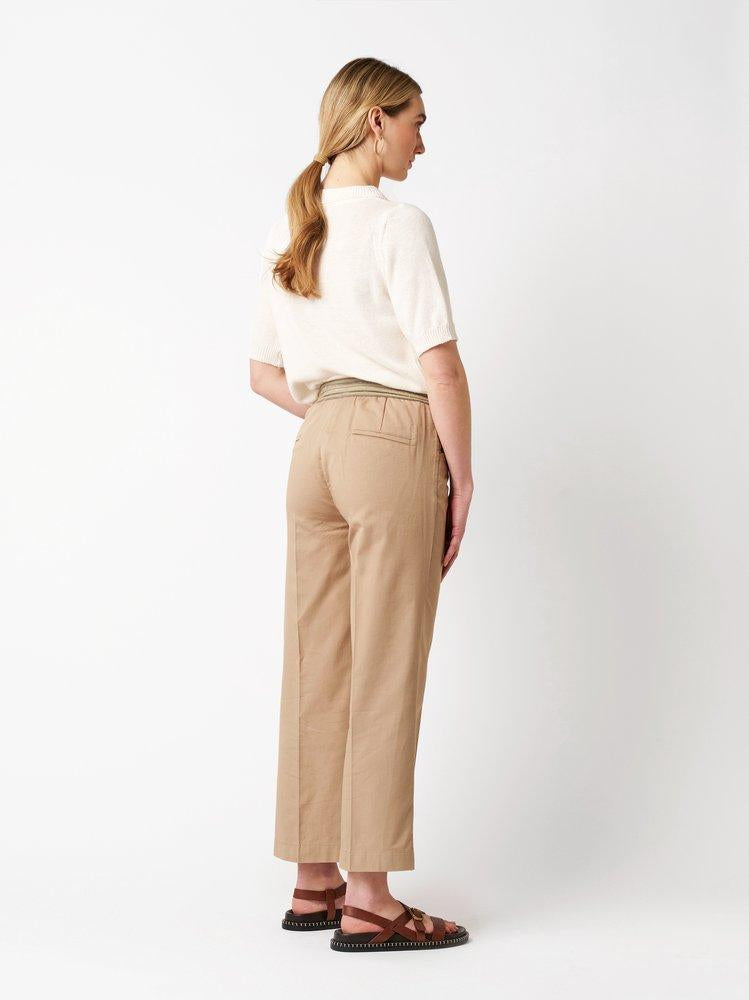Sue Wide 7/8 (Sand)