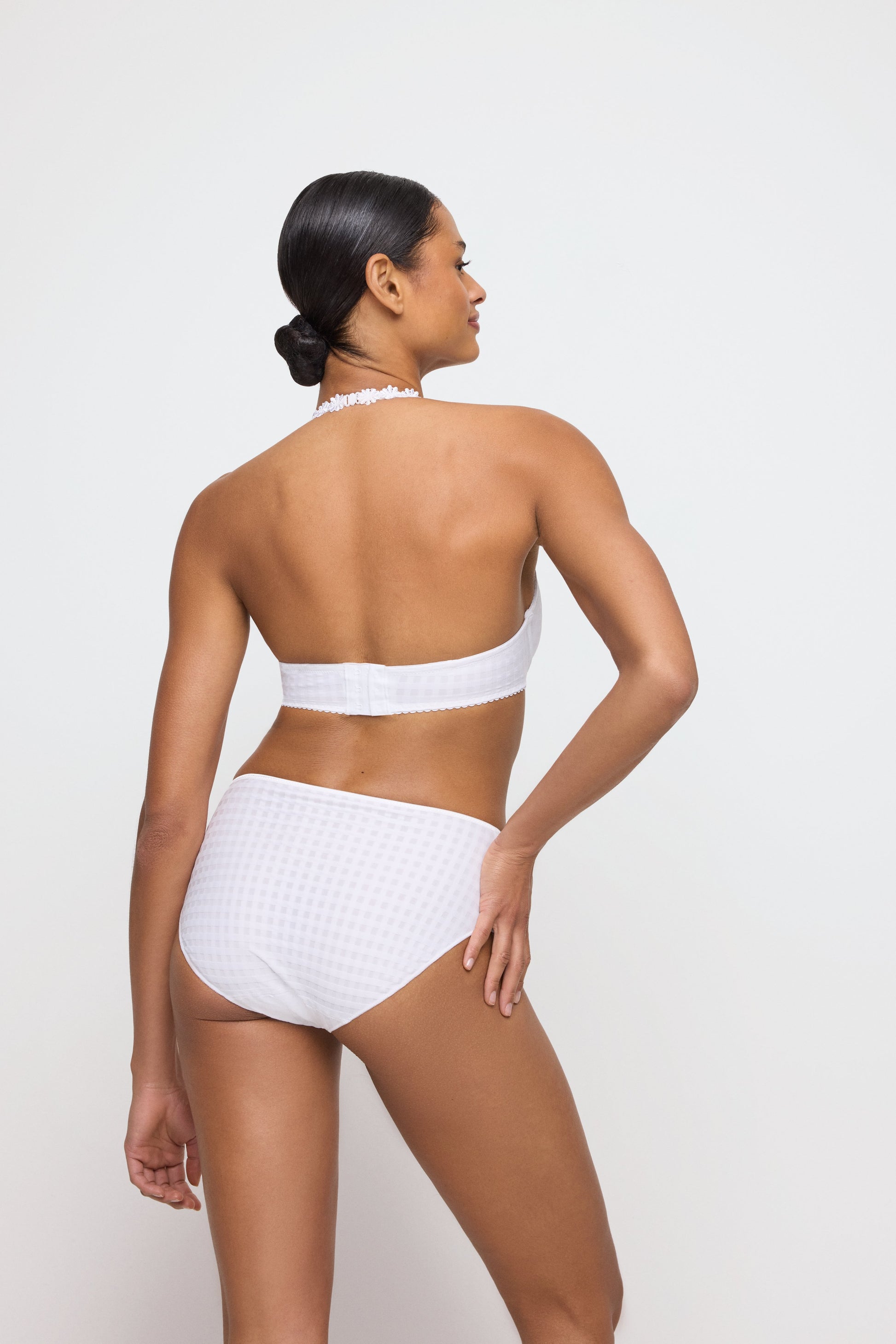 AVERO weiss Taillenslip (Wit)