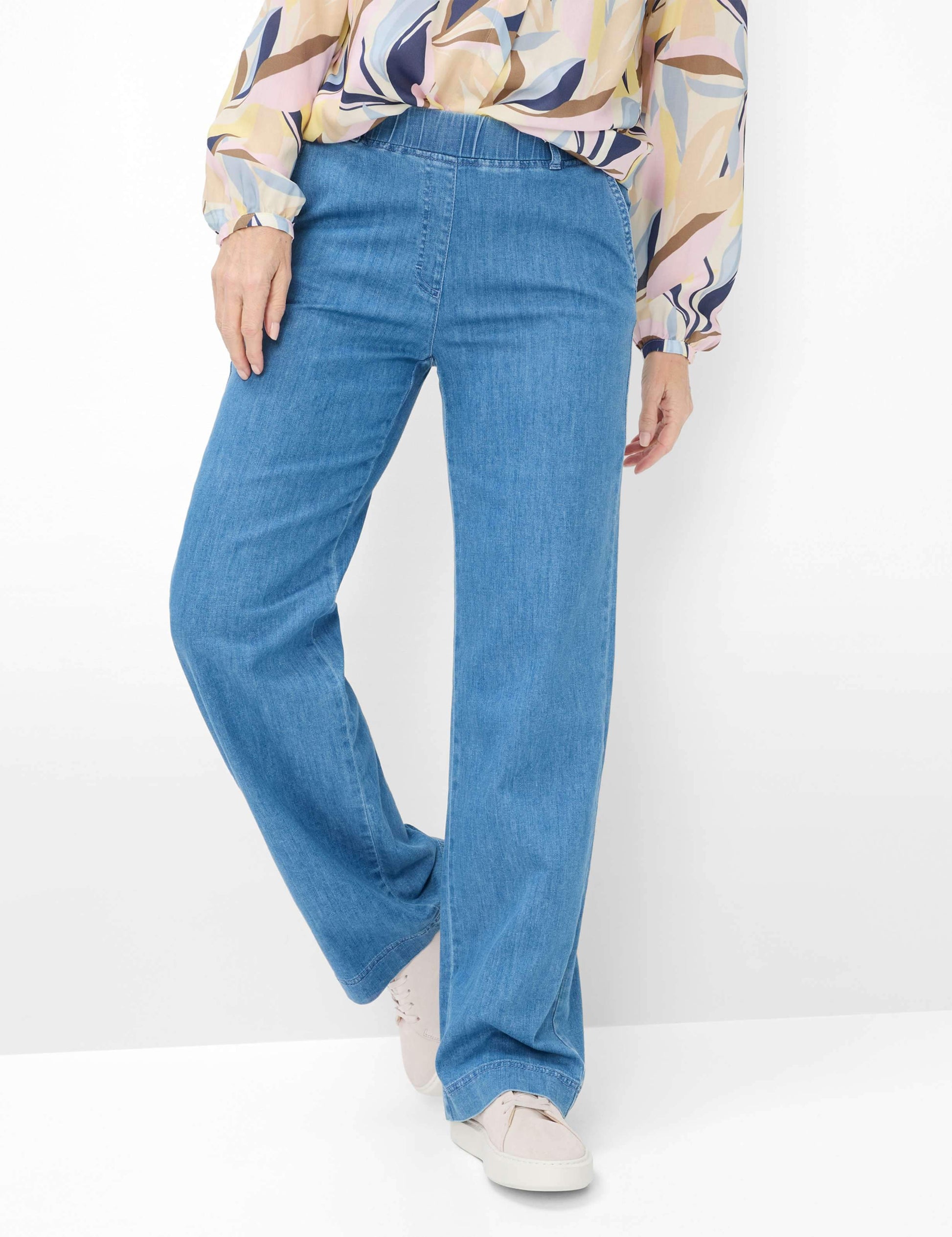 Style Pam Flared (Bleached)