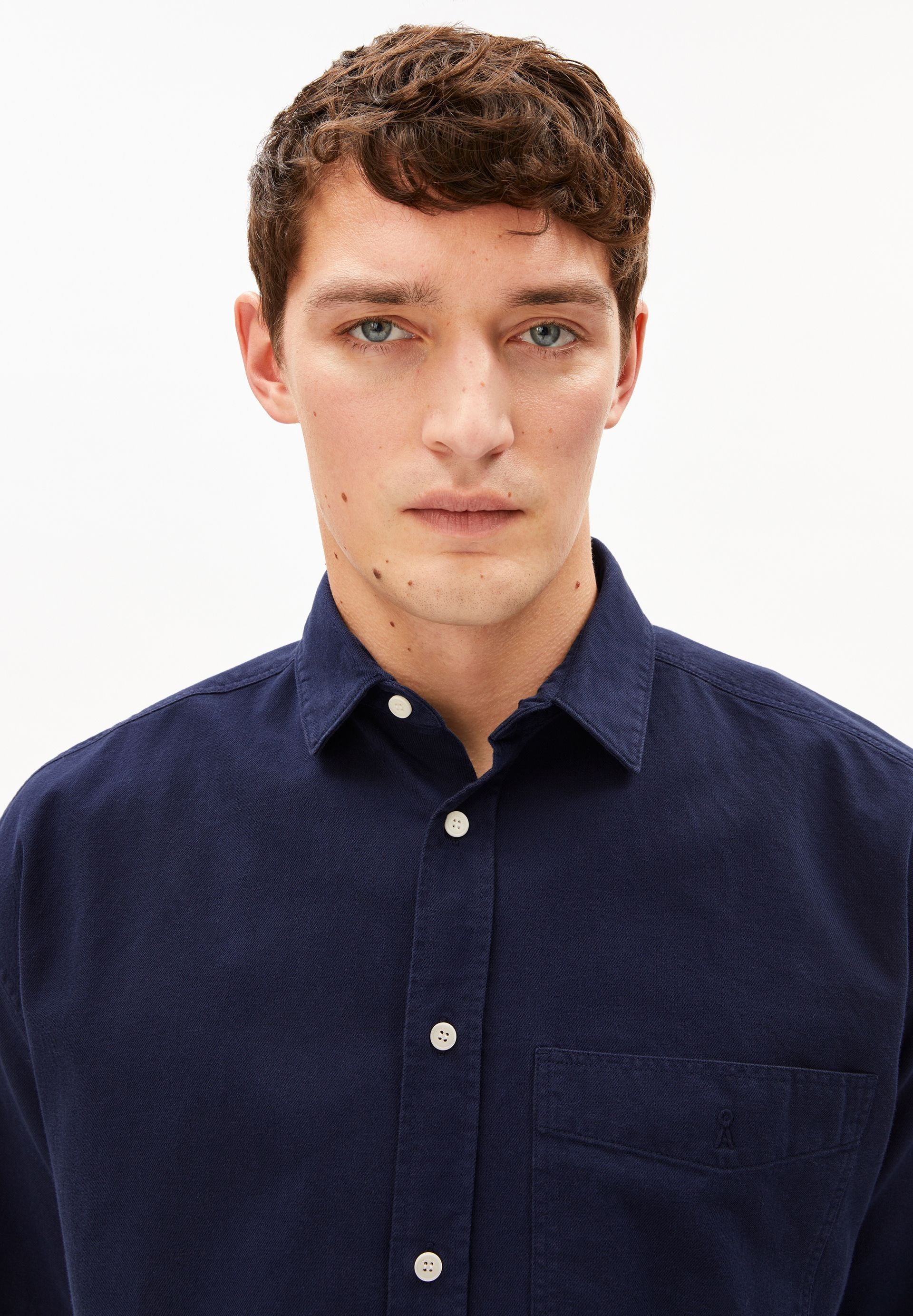 Cotton Lino Shortsleeve Shirt (Tinted Navy)
